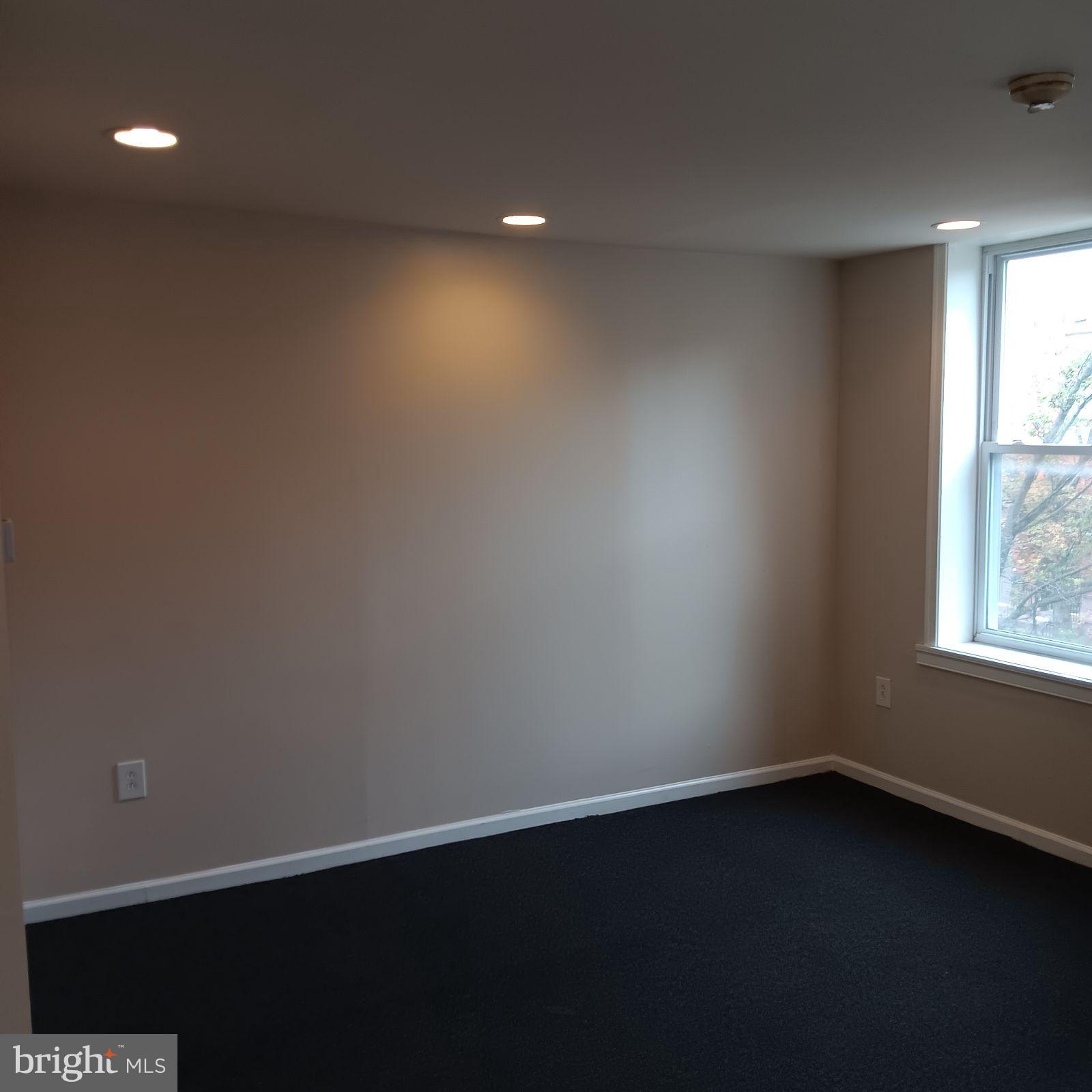 PHILADELPHIA (NORTH) - Residential Lease