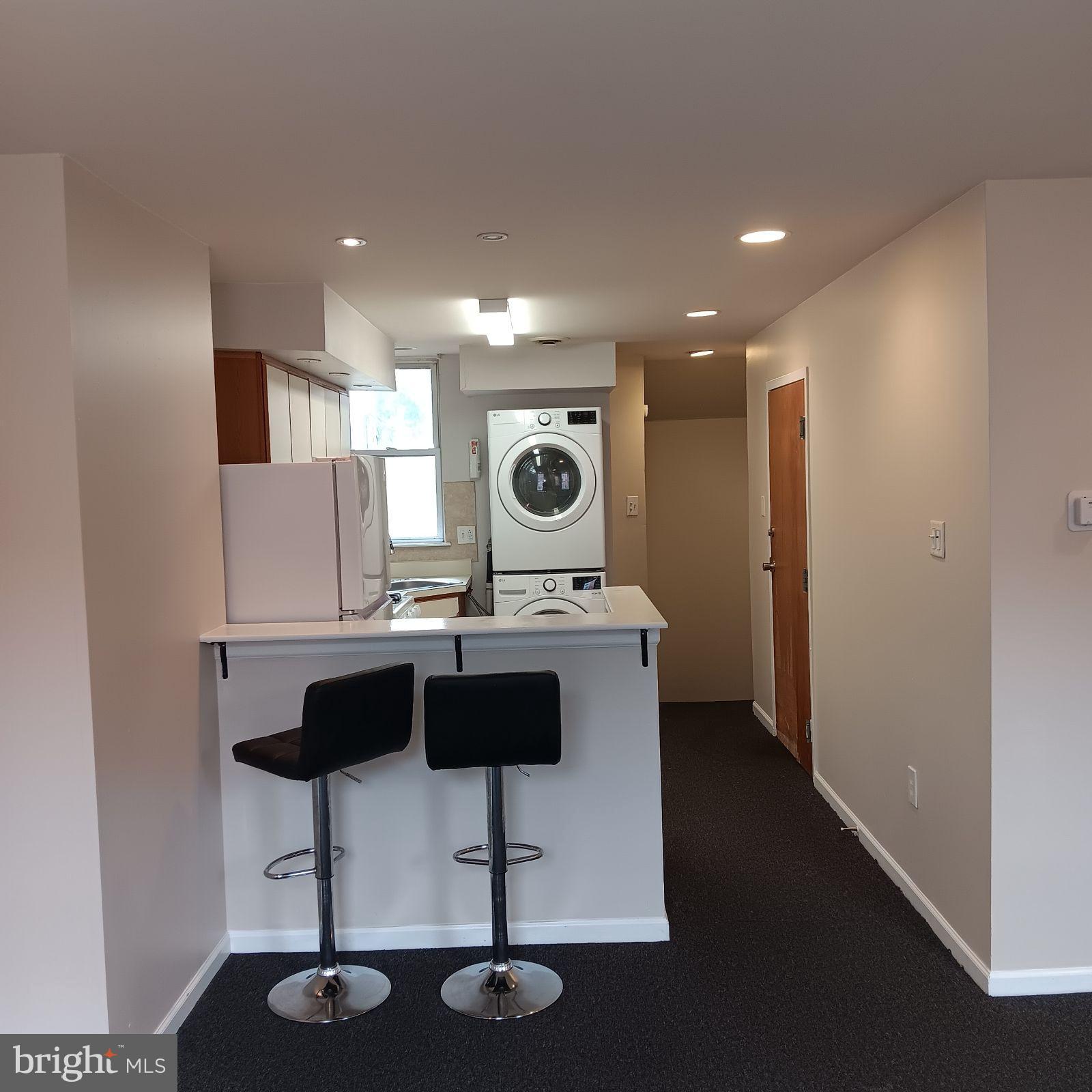 PHILADELPHIA (NORTH) - Residential Lease