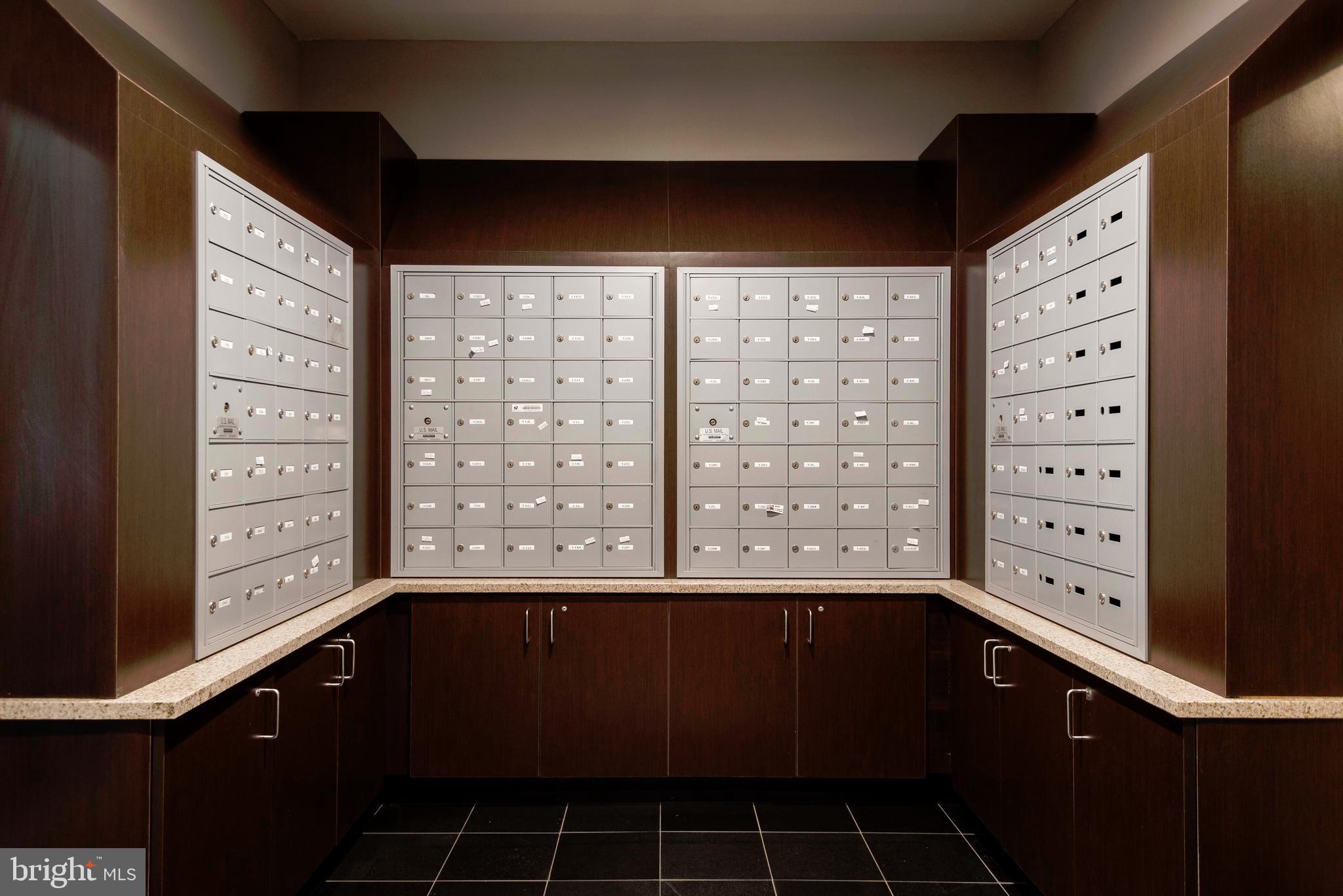 2100 WALNUT STREET 02 7G