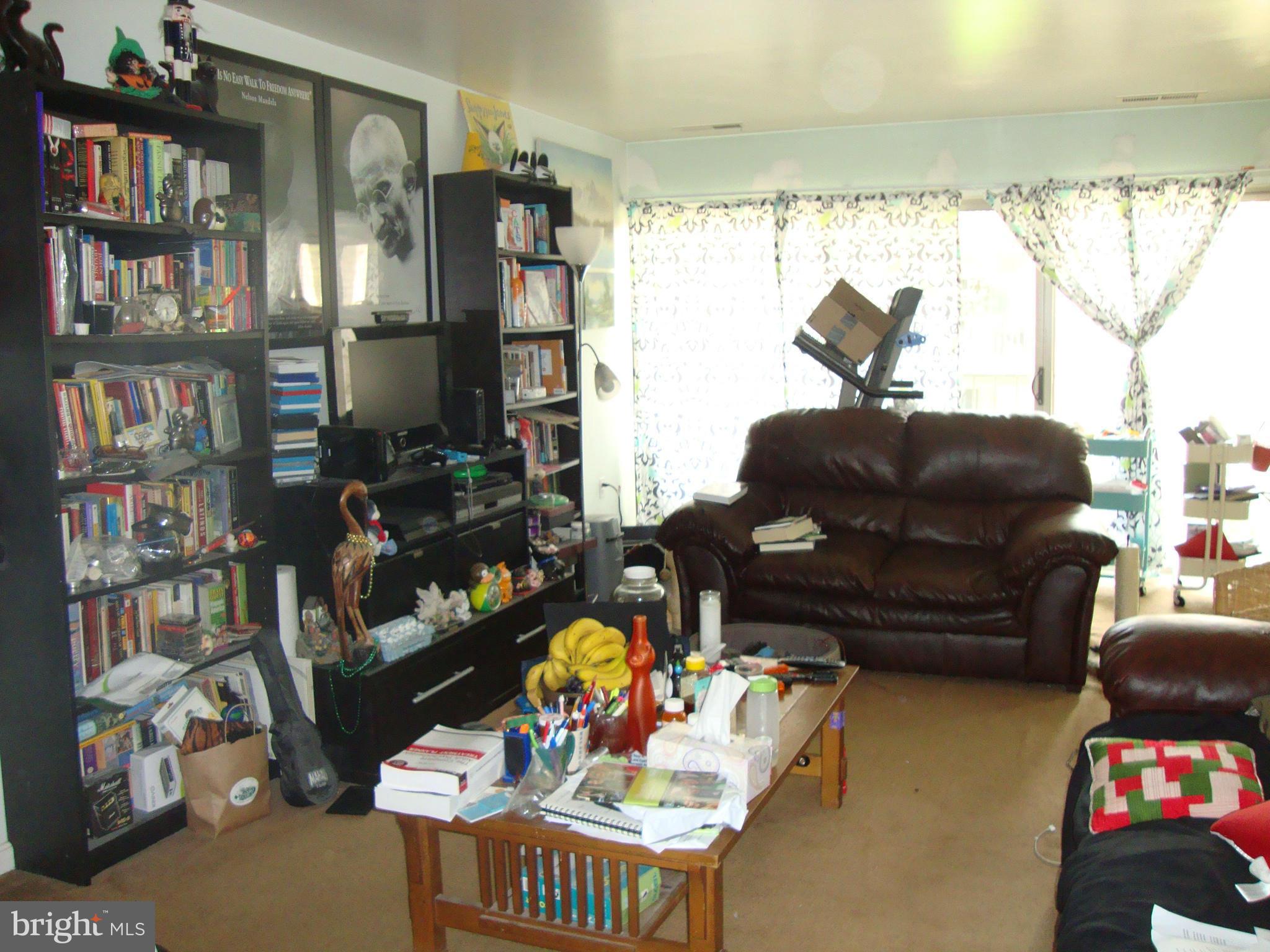 CANTERBURY SQUARE - Residential