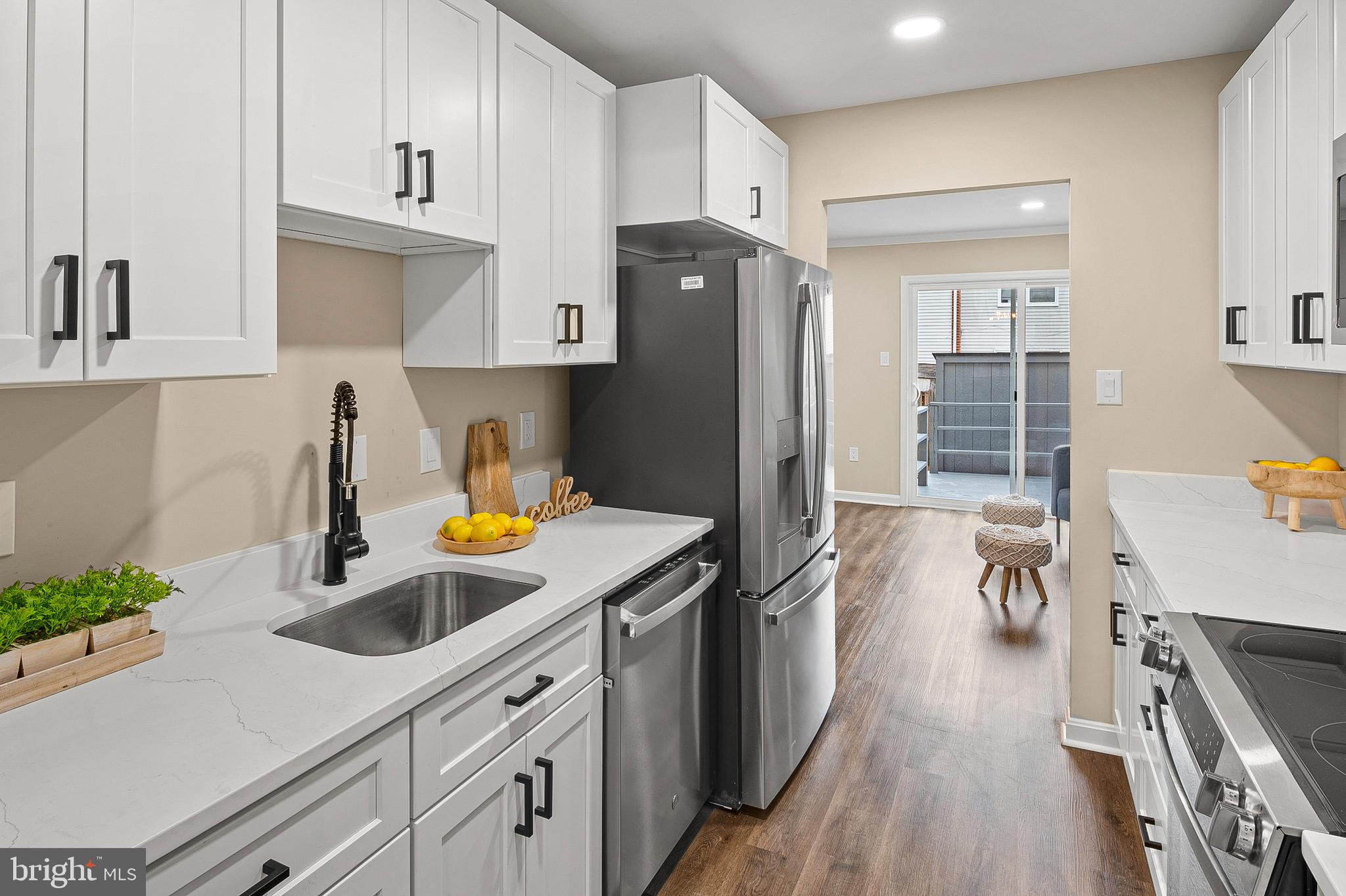 CROFTON MEADOWS - Residential