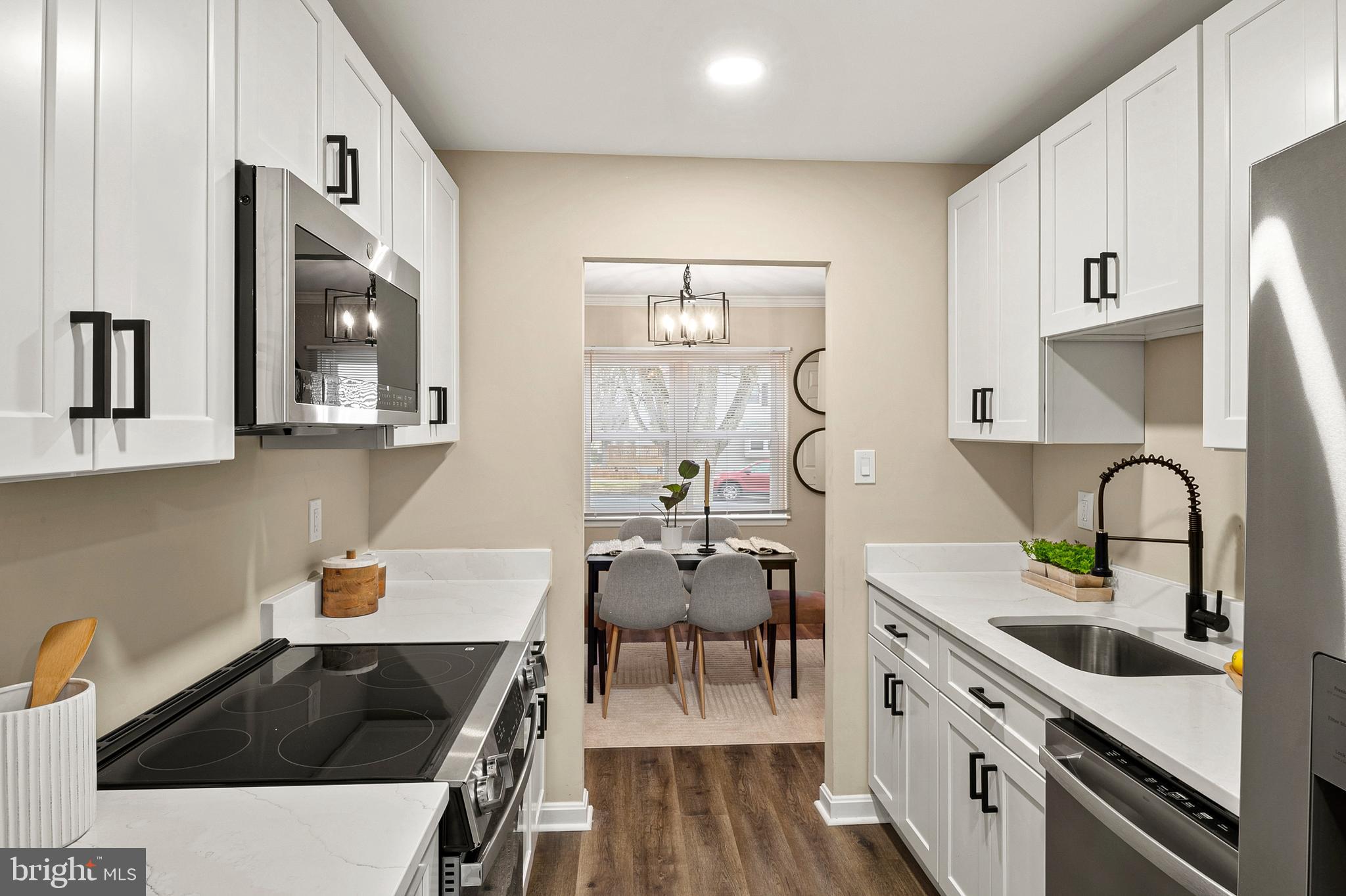 CROFTON MEADOWS - Residential