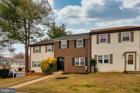 Photo of 1928 Tilghman Drive, CROFTON, MD 21114 (MLS # MDAA2133882)