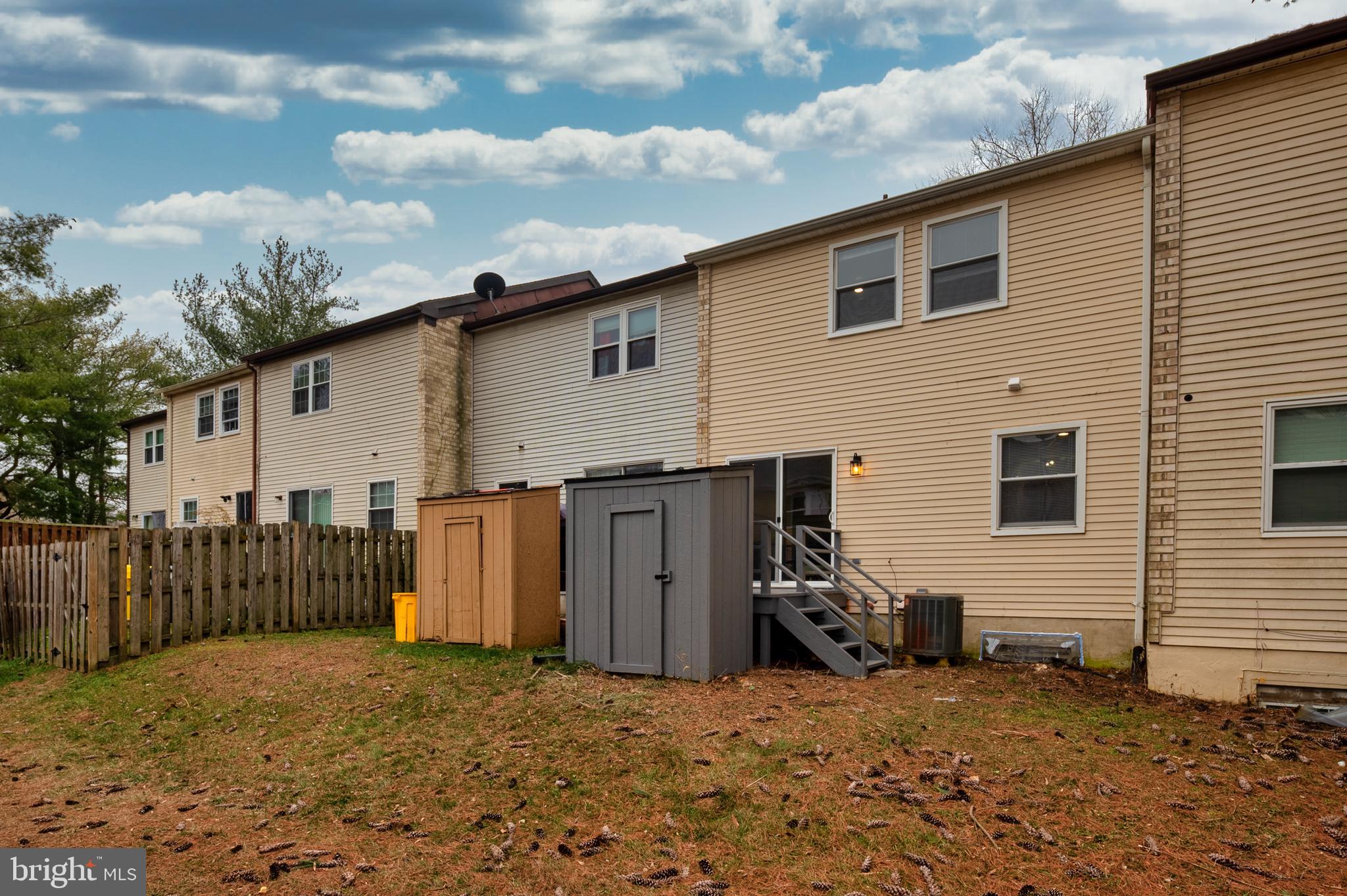 CROFTON MEADOWS - Residential