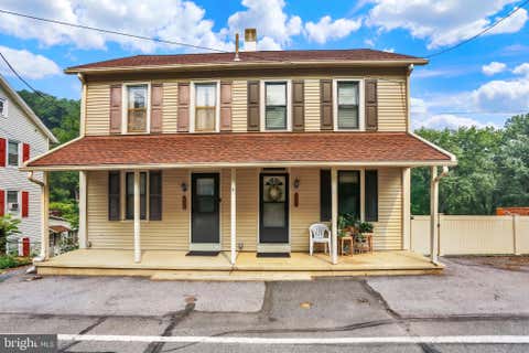 Townhouse For Sale - 476 S Wyomissing Avenue<br/> Berks County, READING, PA 19607