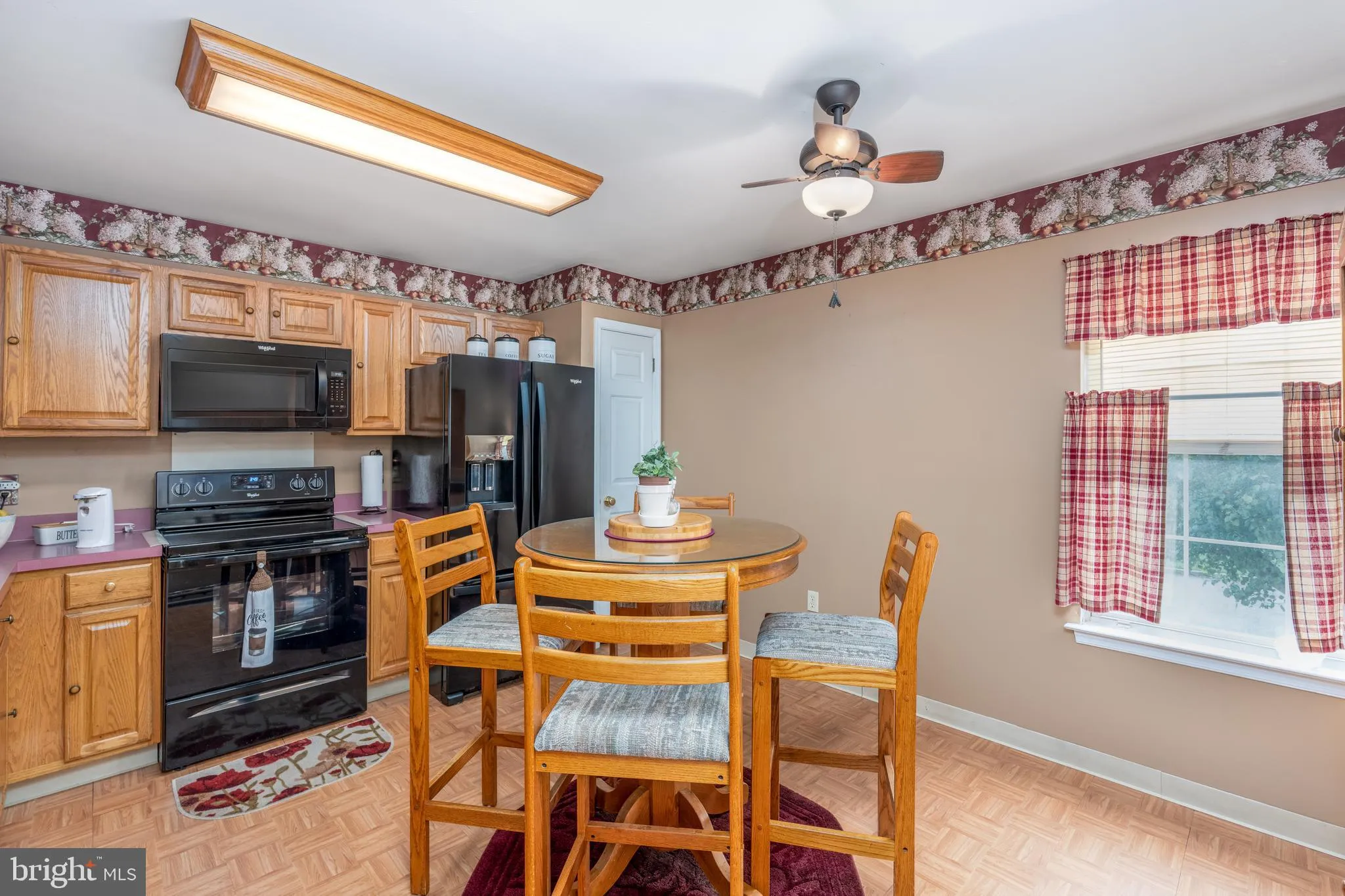 Bear, Delaware 19701, United States, 3 Bedrooms Bedrooms, ,2 BathroomsBathrooms,Residential,Active,32923