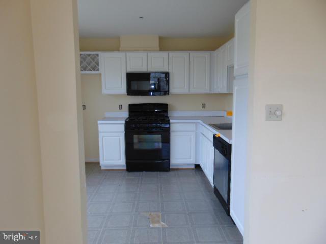 RUSSETT - Residential