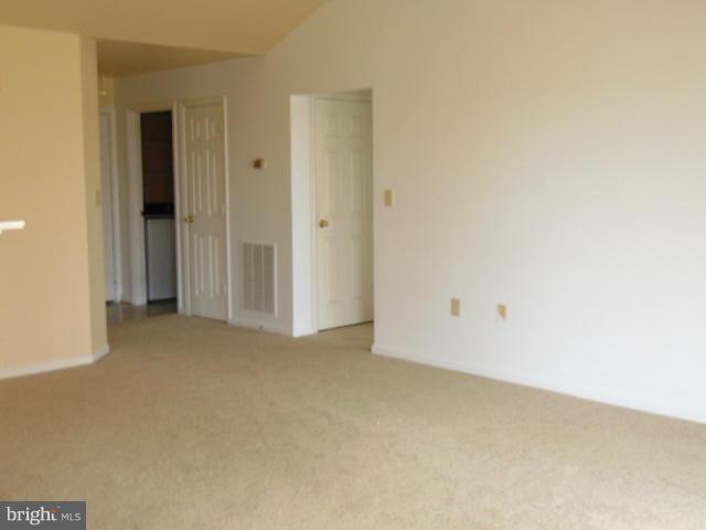 RUSSETT - Residential