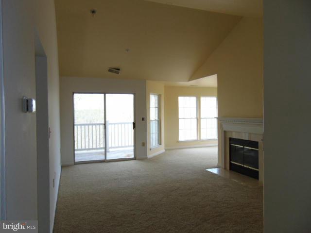 RUSSETT - Residential