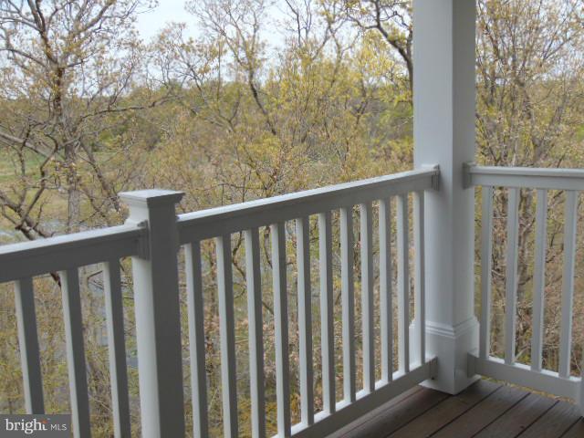 RUSSETT - Residential