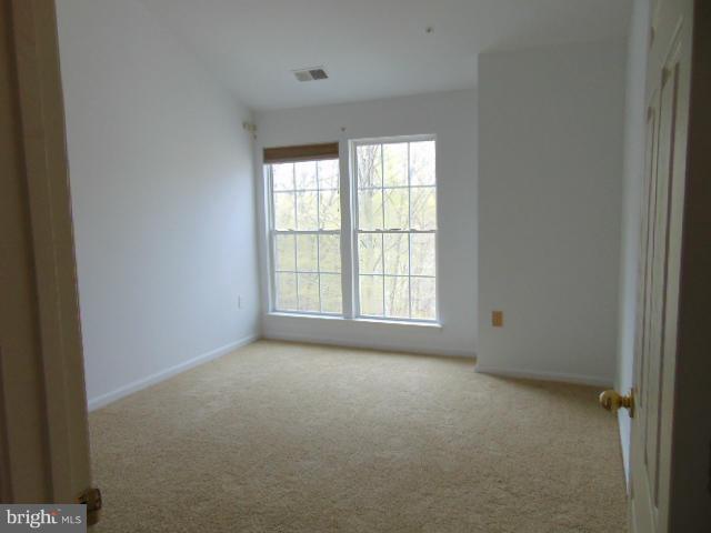 RUSSETT - Residential