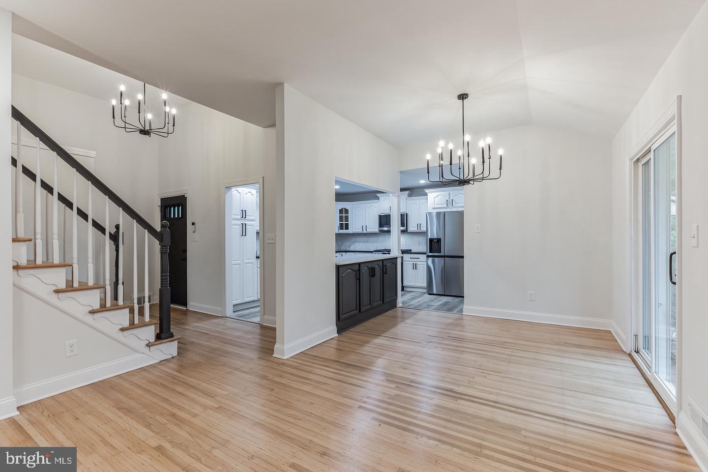 205 BARCLAY LANE