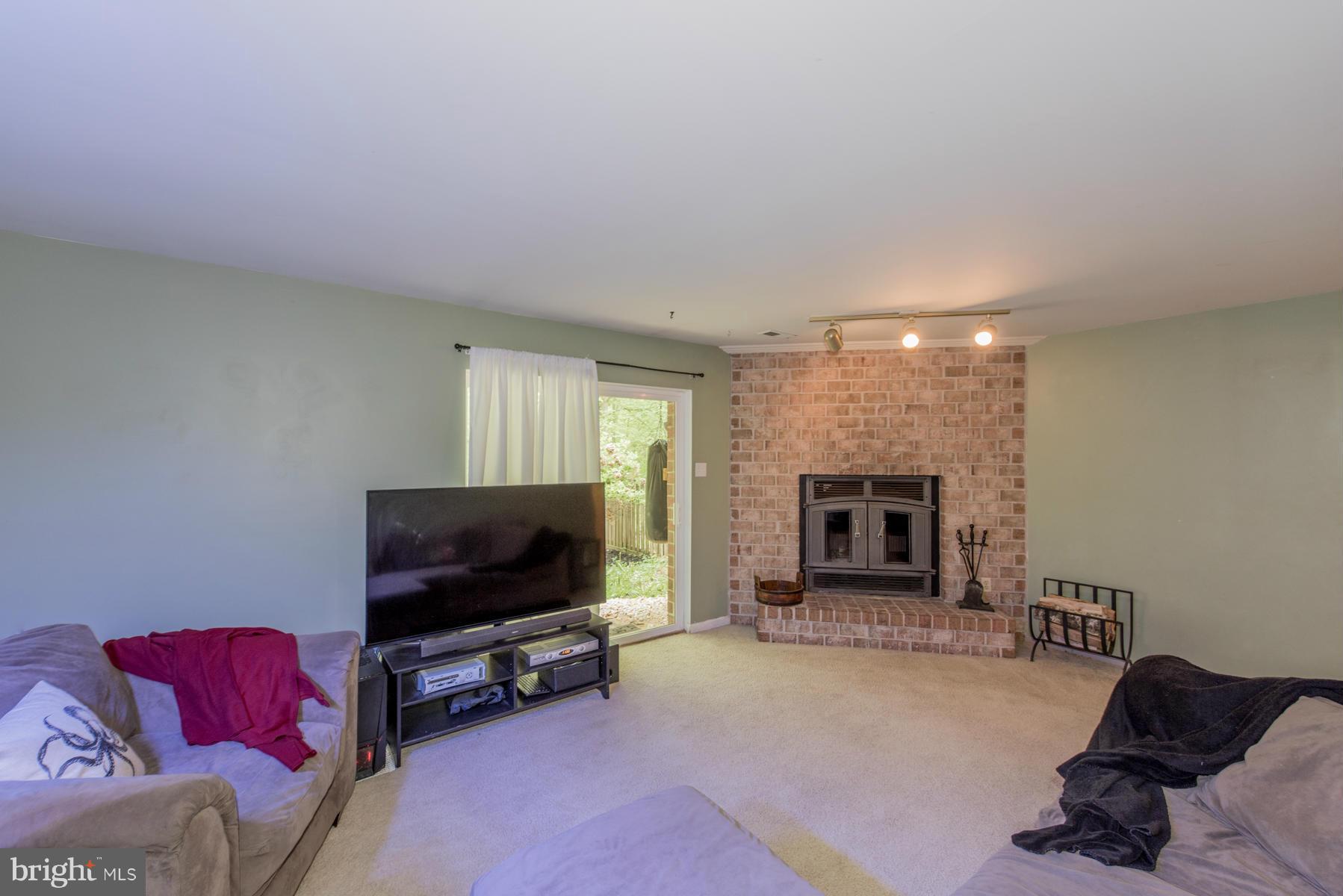 HICKORY RIDGE - Residential Lease