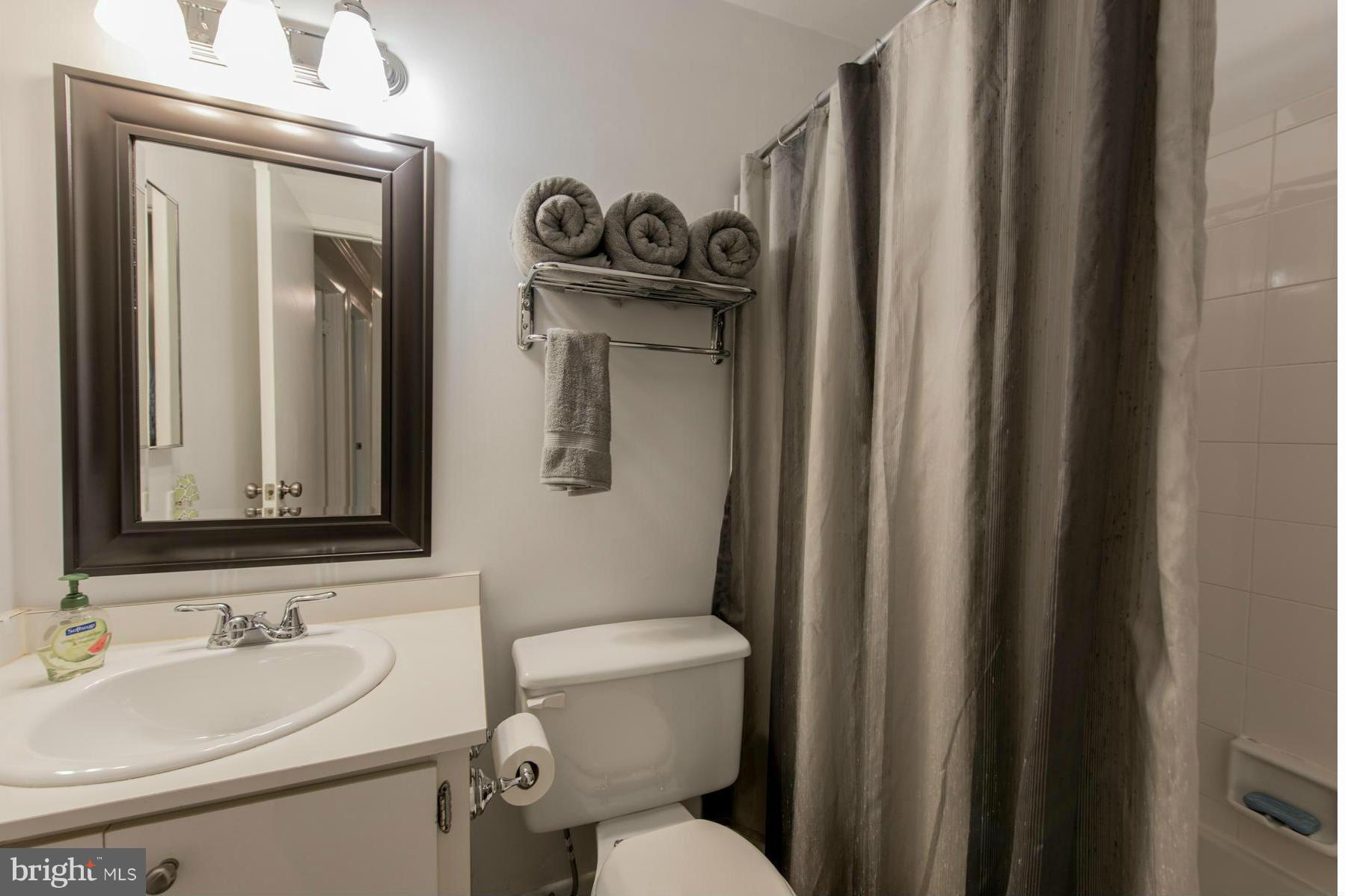 HICKORY RIDGE - Residential Lease