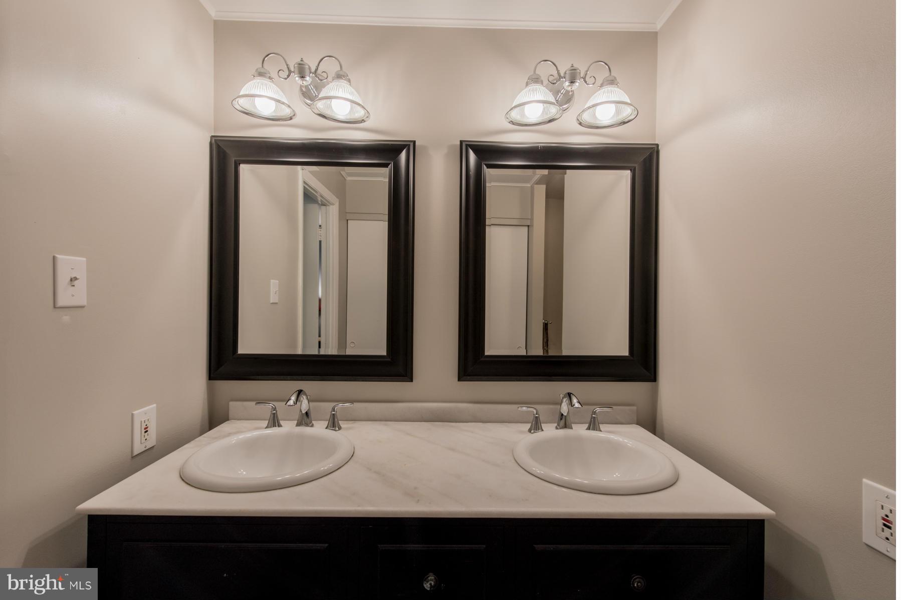 HICKORY RIDGE - Residential Lease