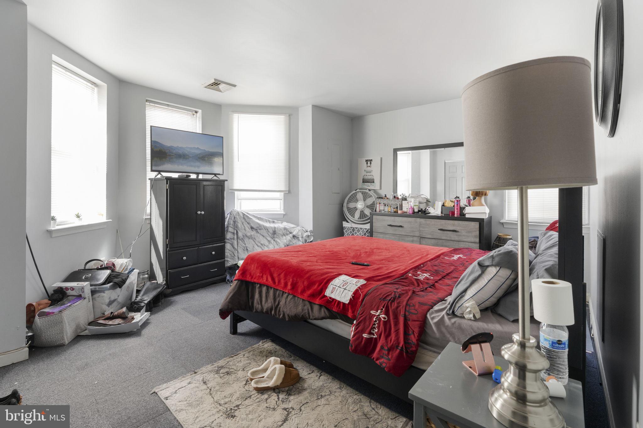 AMBLER - Commercial Sale