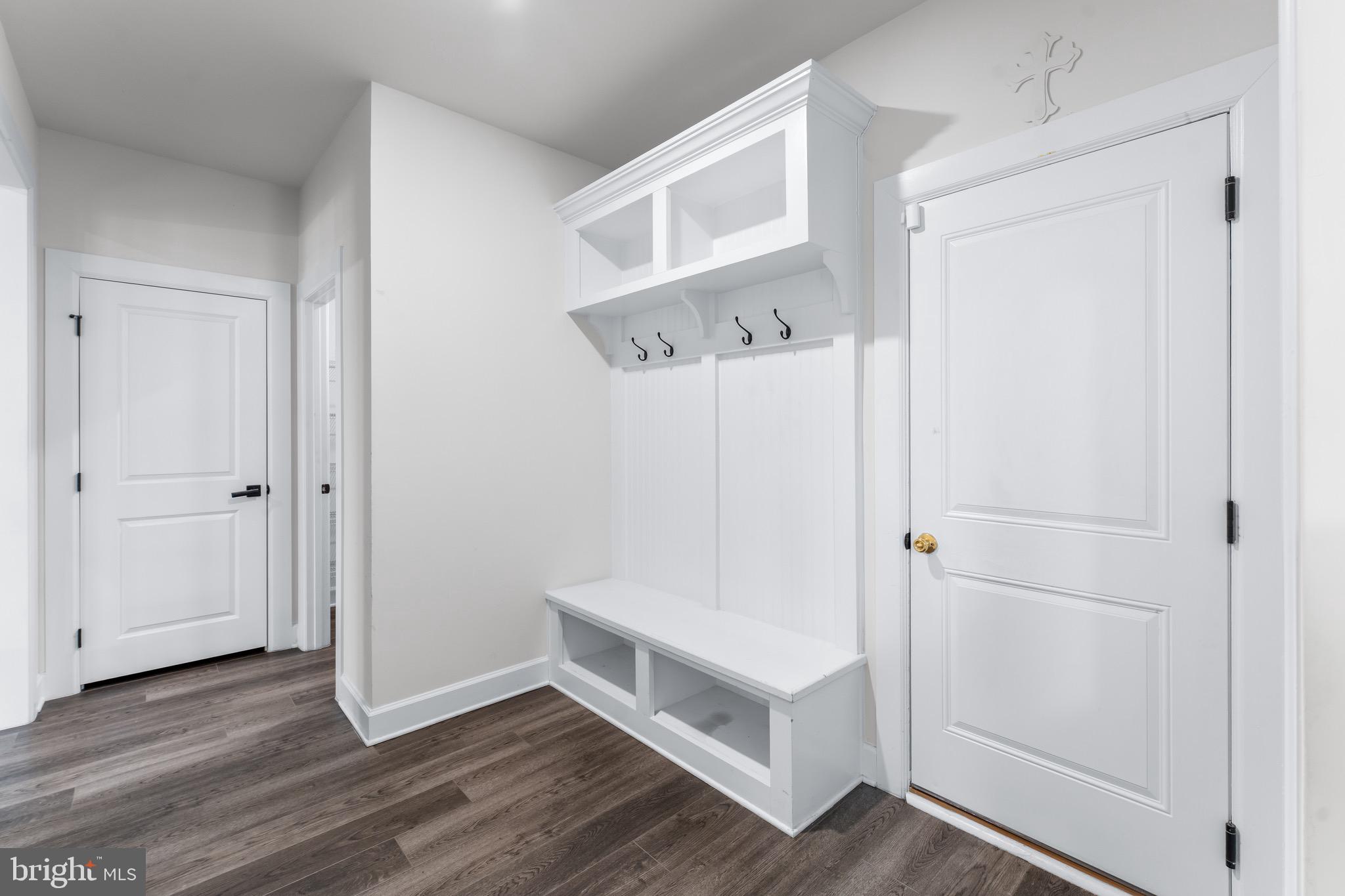OAK CREEK CLUB - Residential