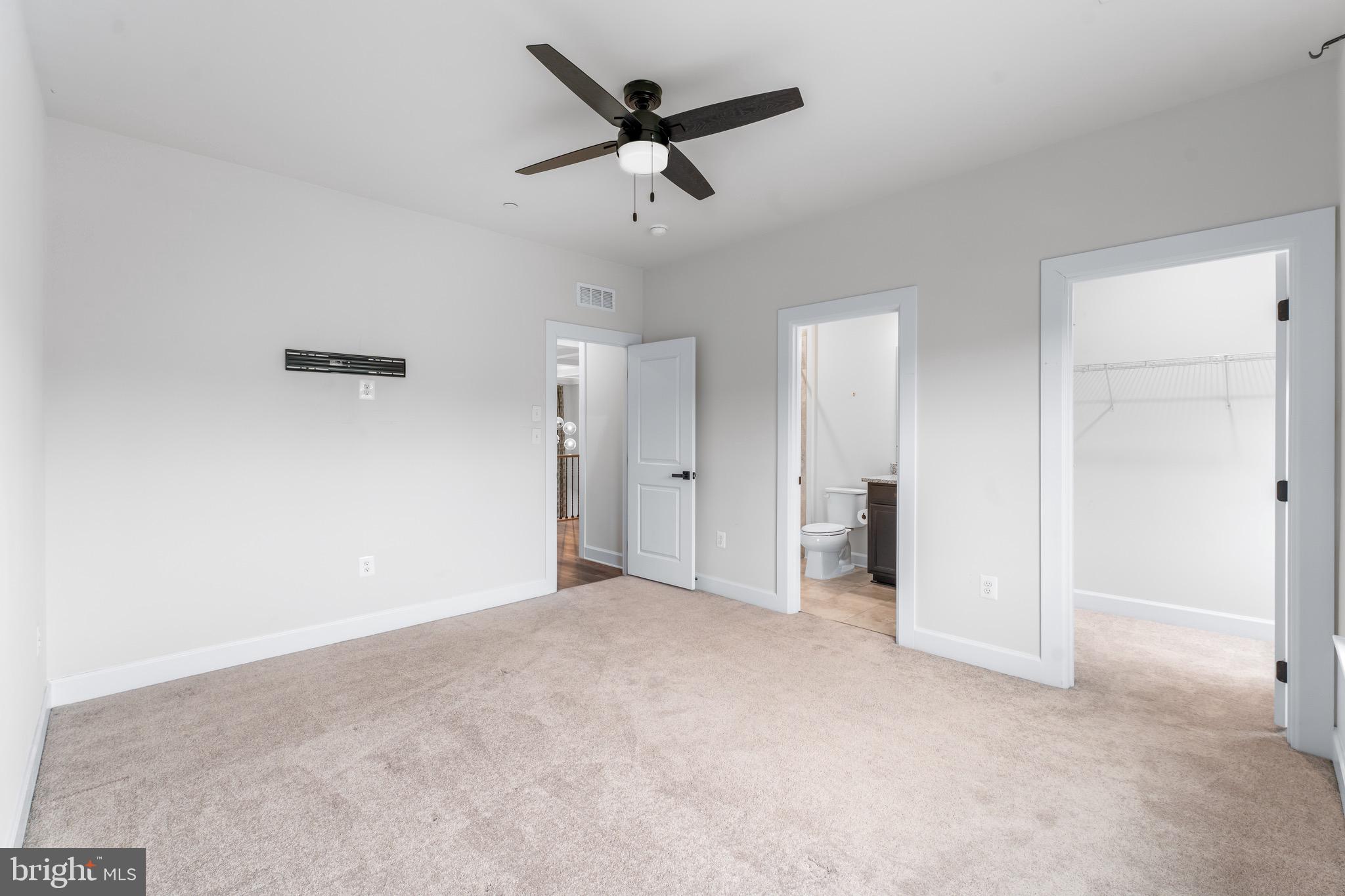 OAK CREEK CLUB - Residential