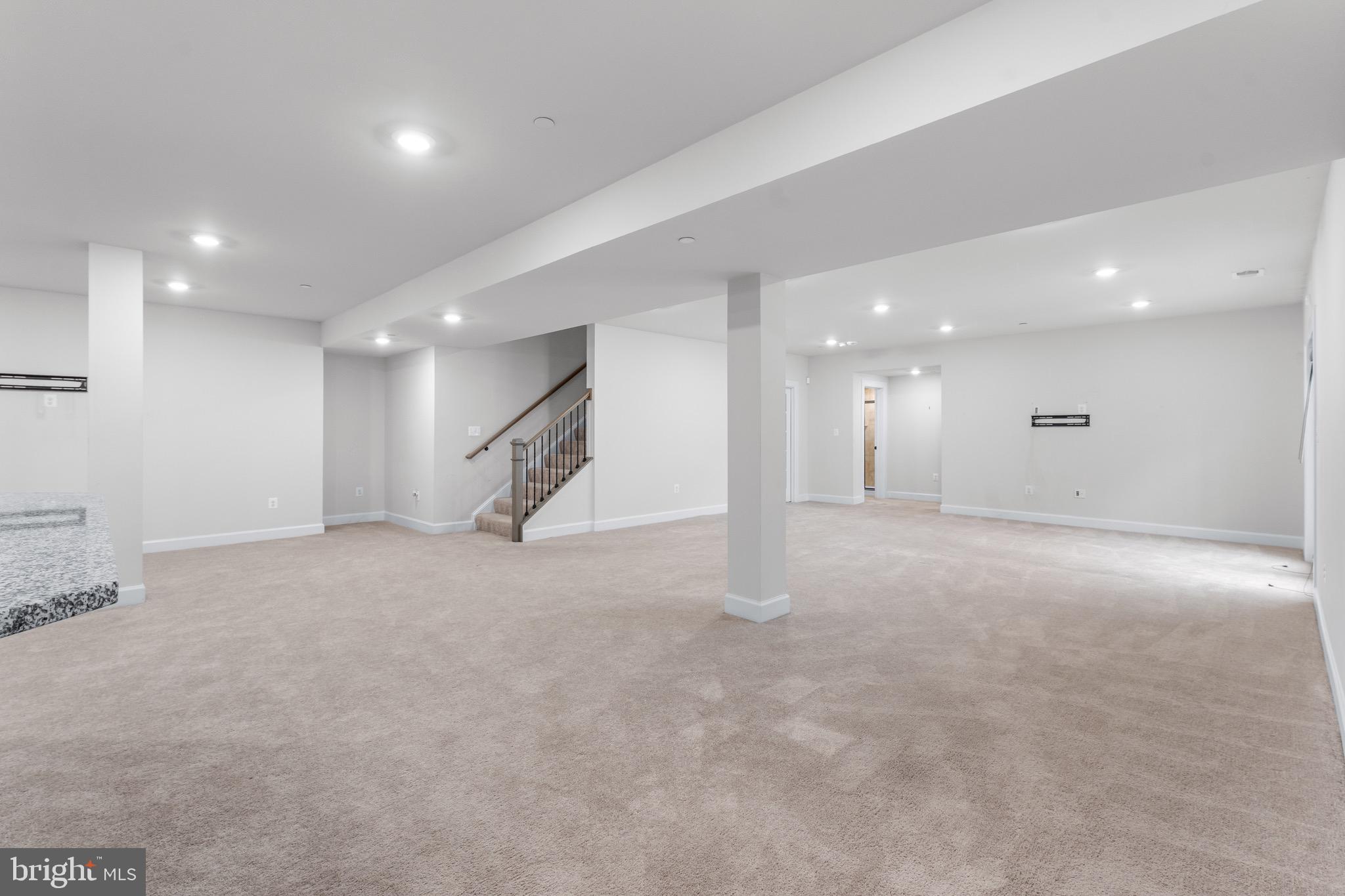 OAK CREEK CLUB - Residential