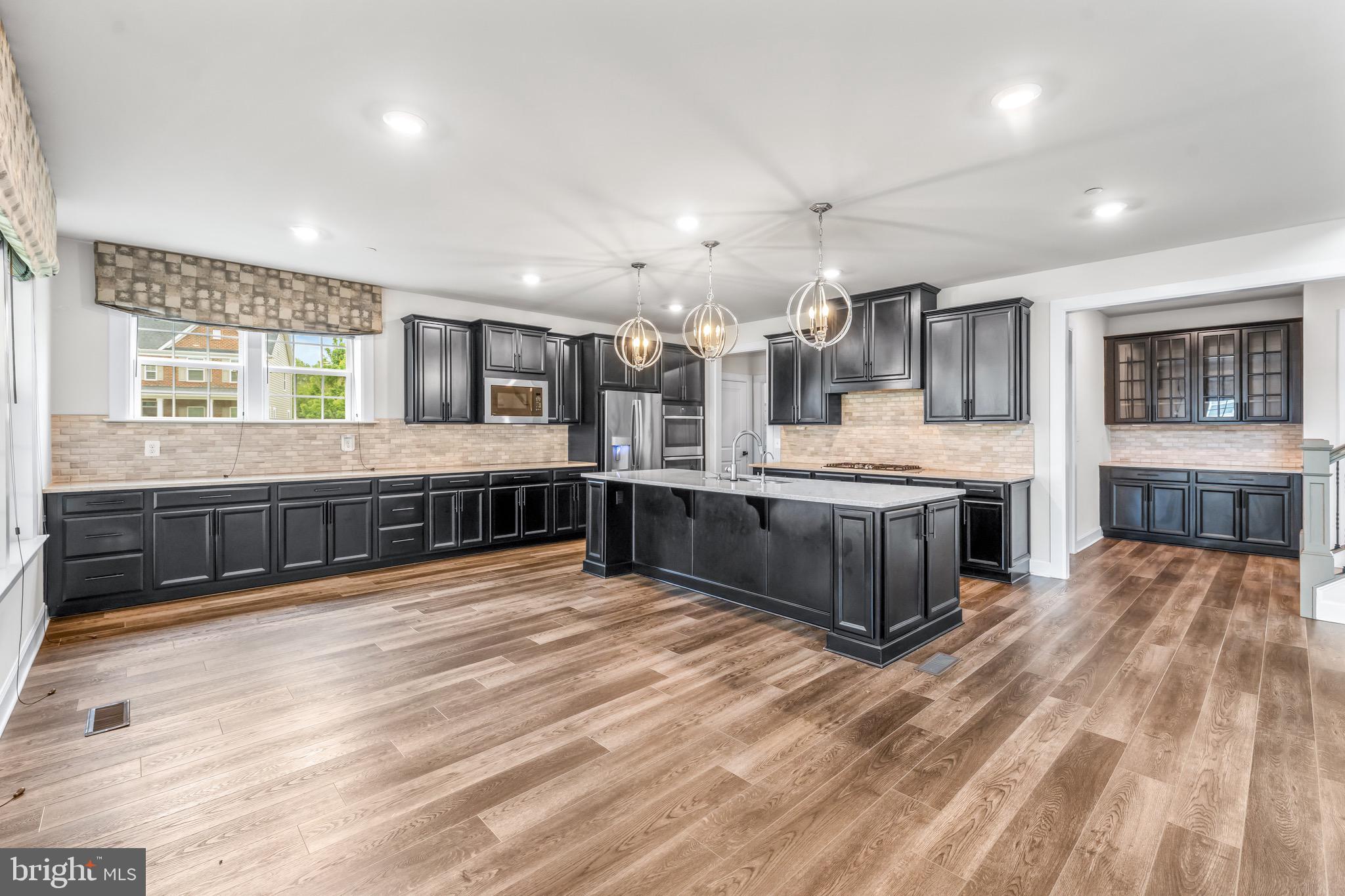 OAK CREEK CLUB - Residential