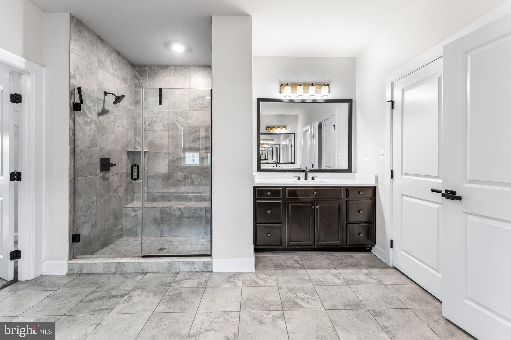 OAK CREEK CLUB - Residential