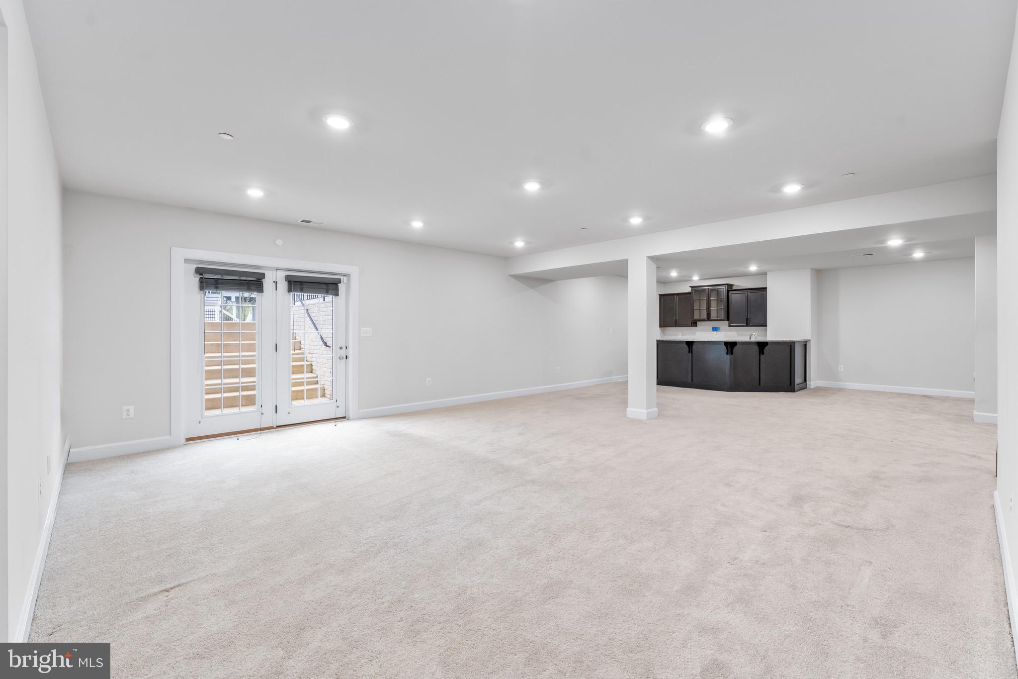 OAK CREEK CLUB - Residential