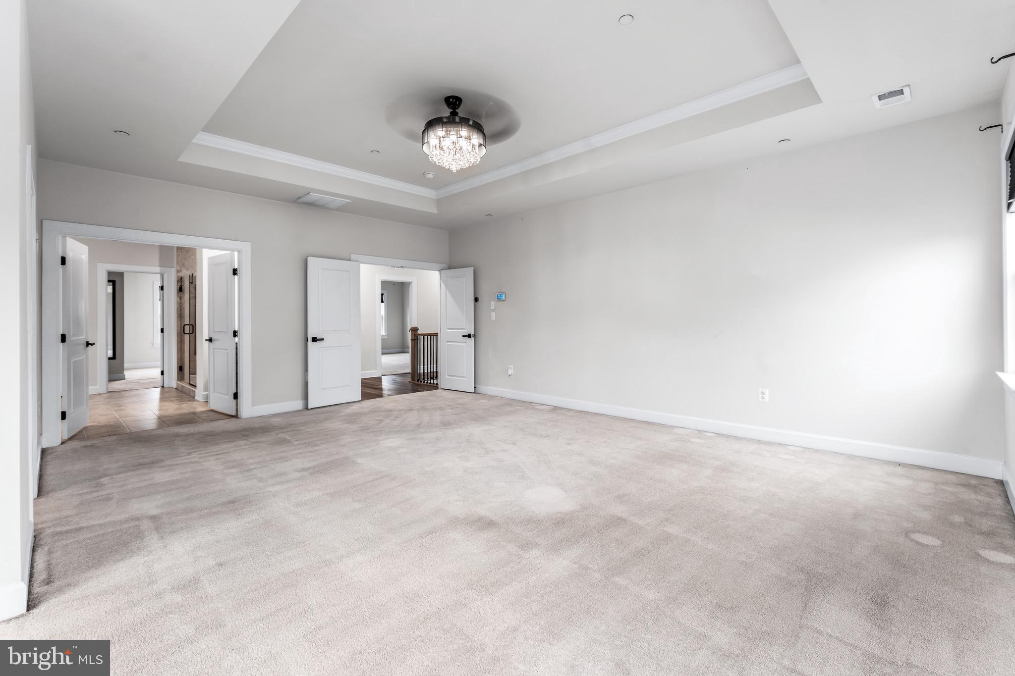 OAK CREEK CLUB - Residential