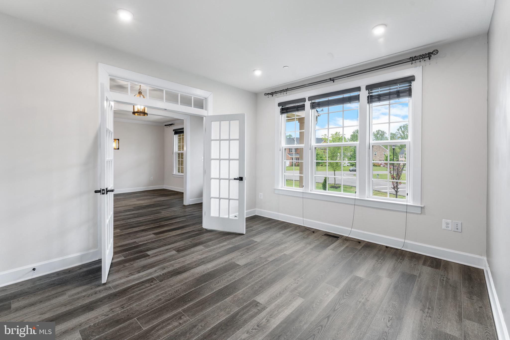OAK CREEK CLUB - Residential