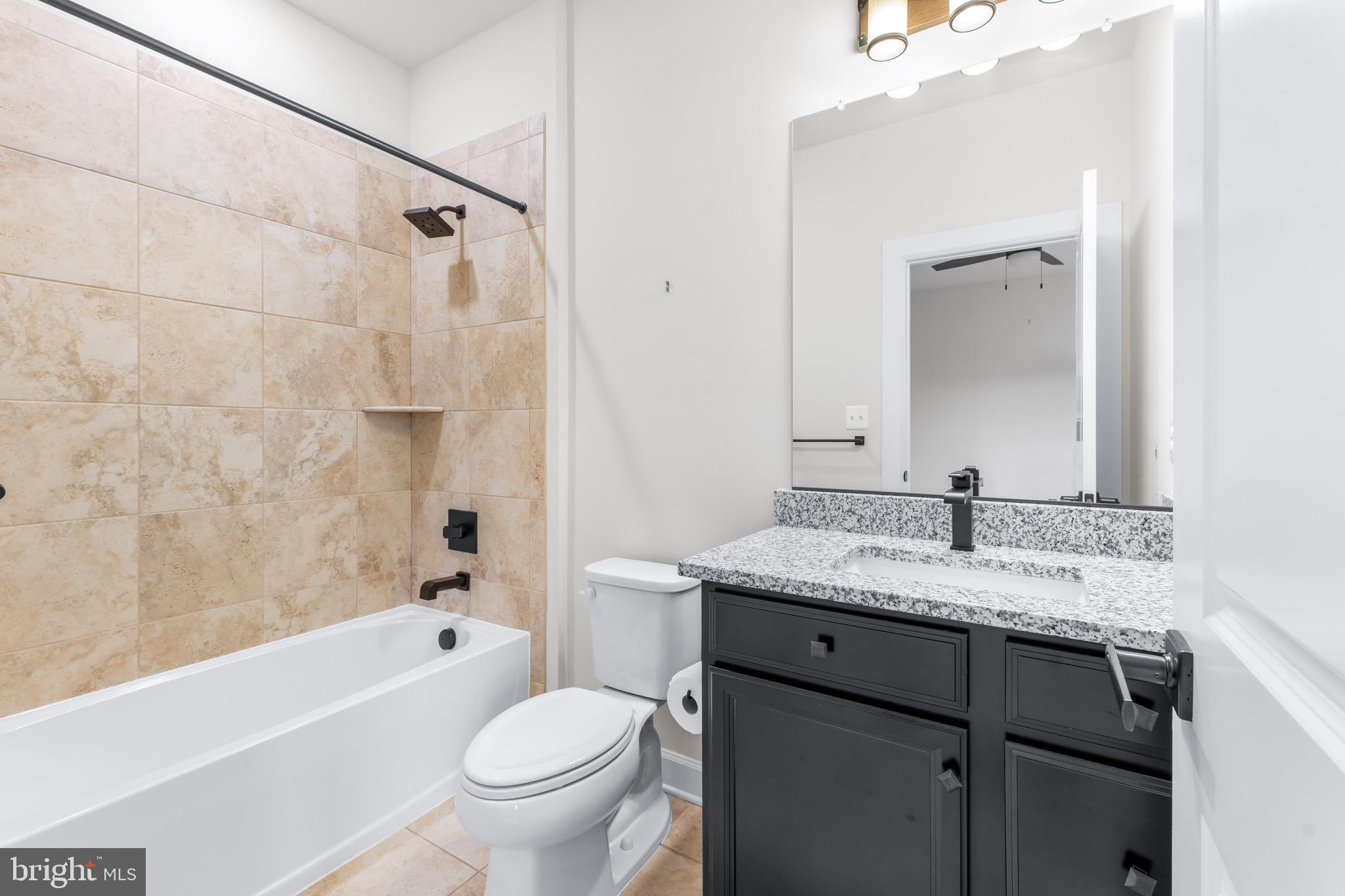 OAK CREEK CLUB - Residential