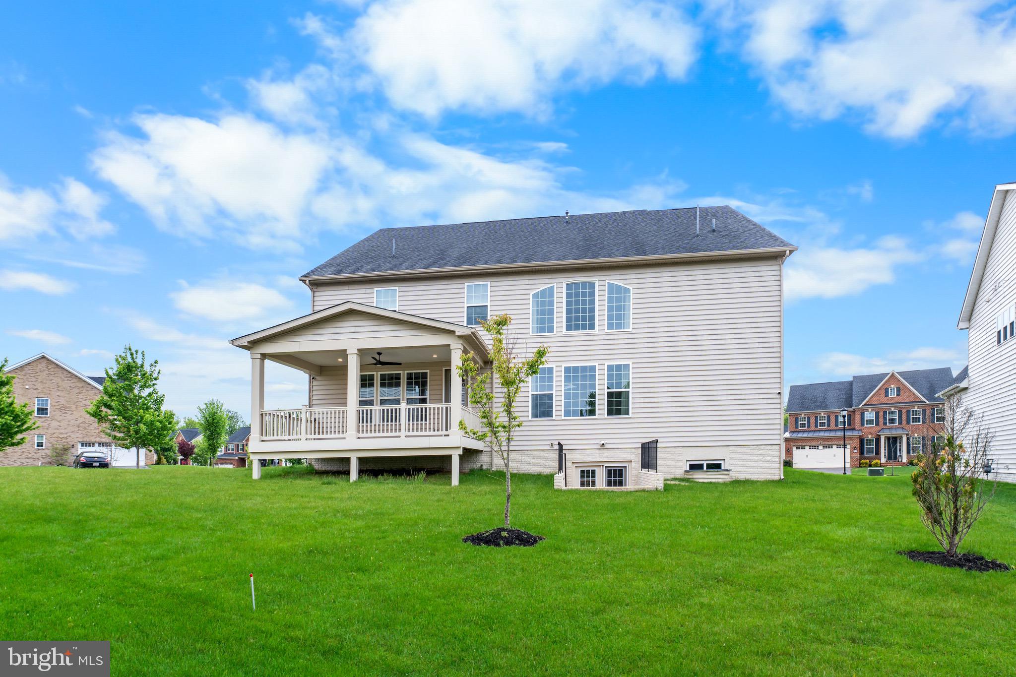 OAK CREEK CLUB - Residential