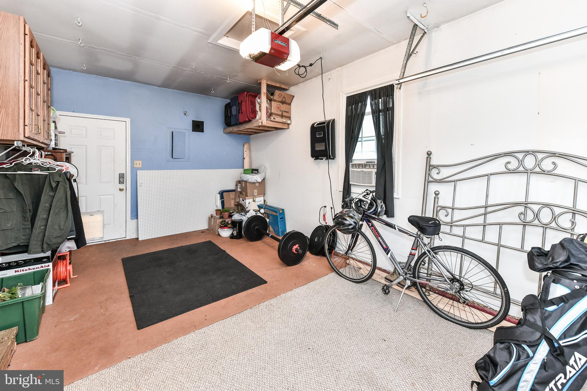 CRESTBROOK - Residential Lease