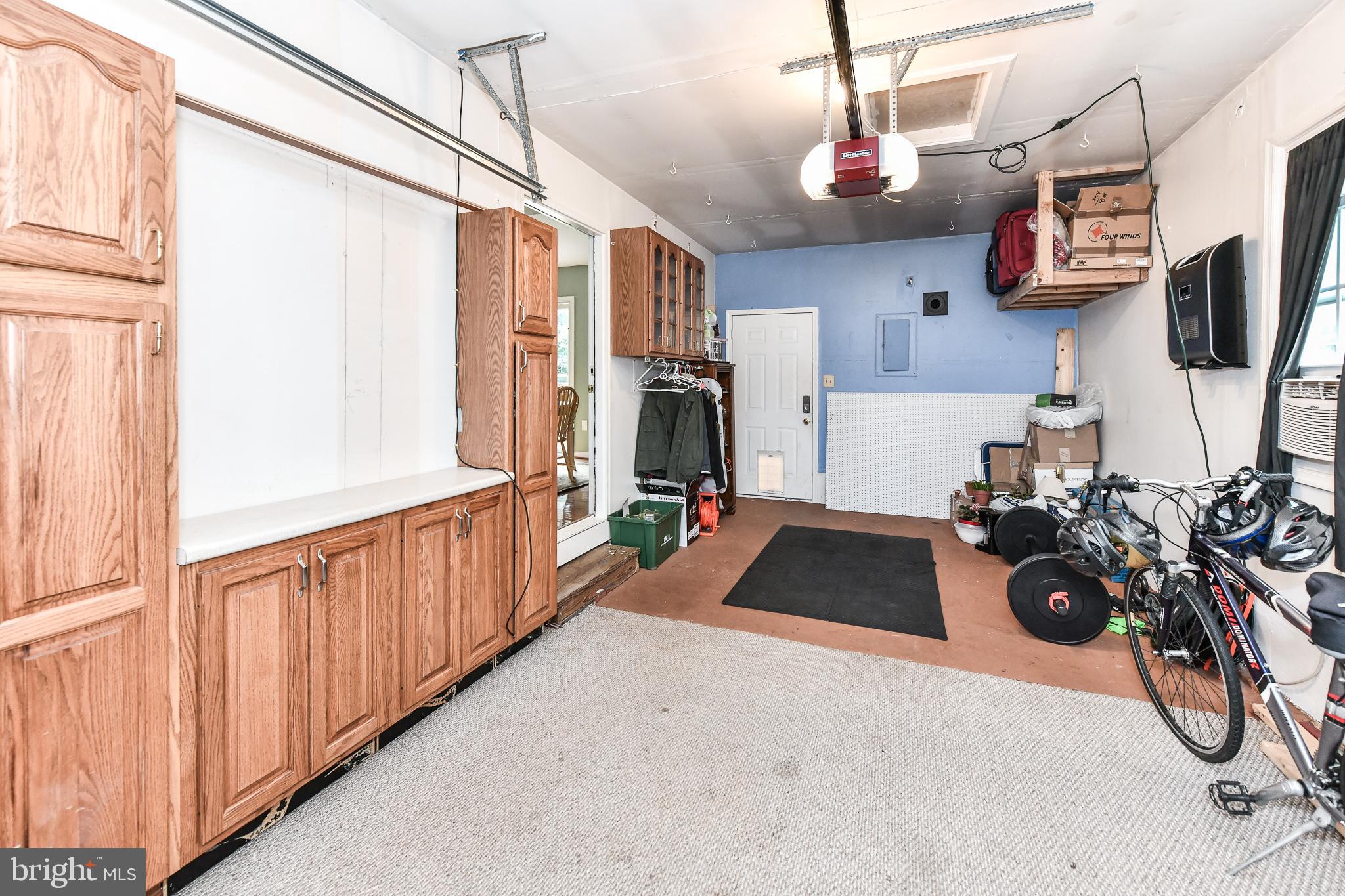 CRESTBROOK - Residential Lease