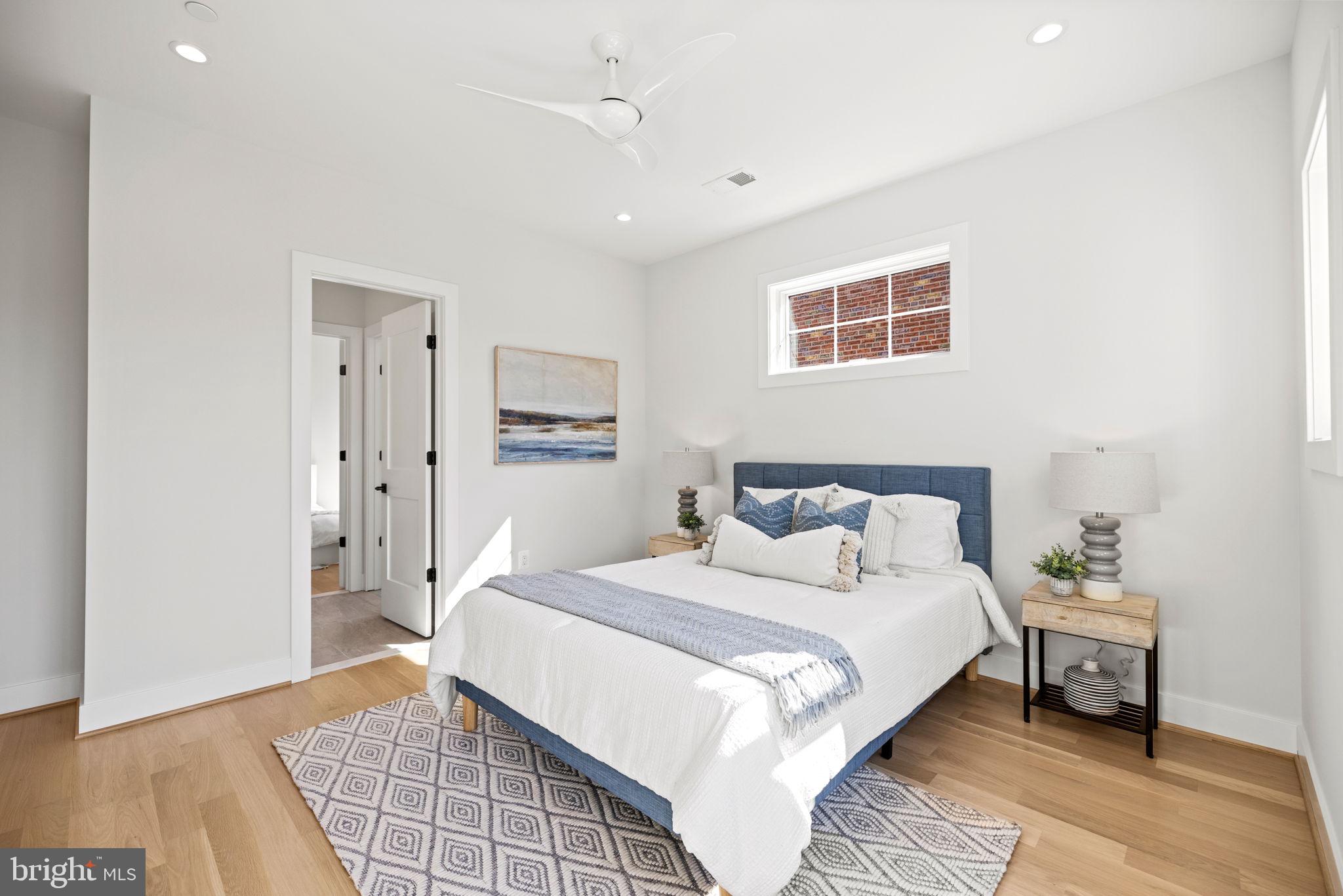 GLEN COVE - Residential