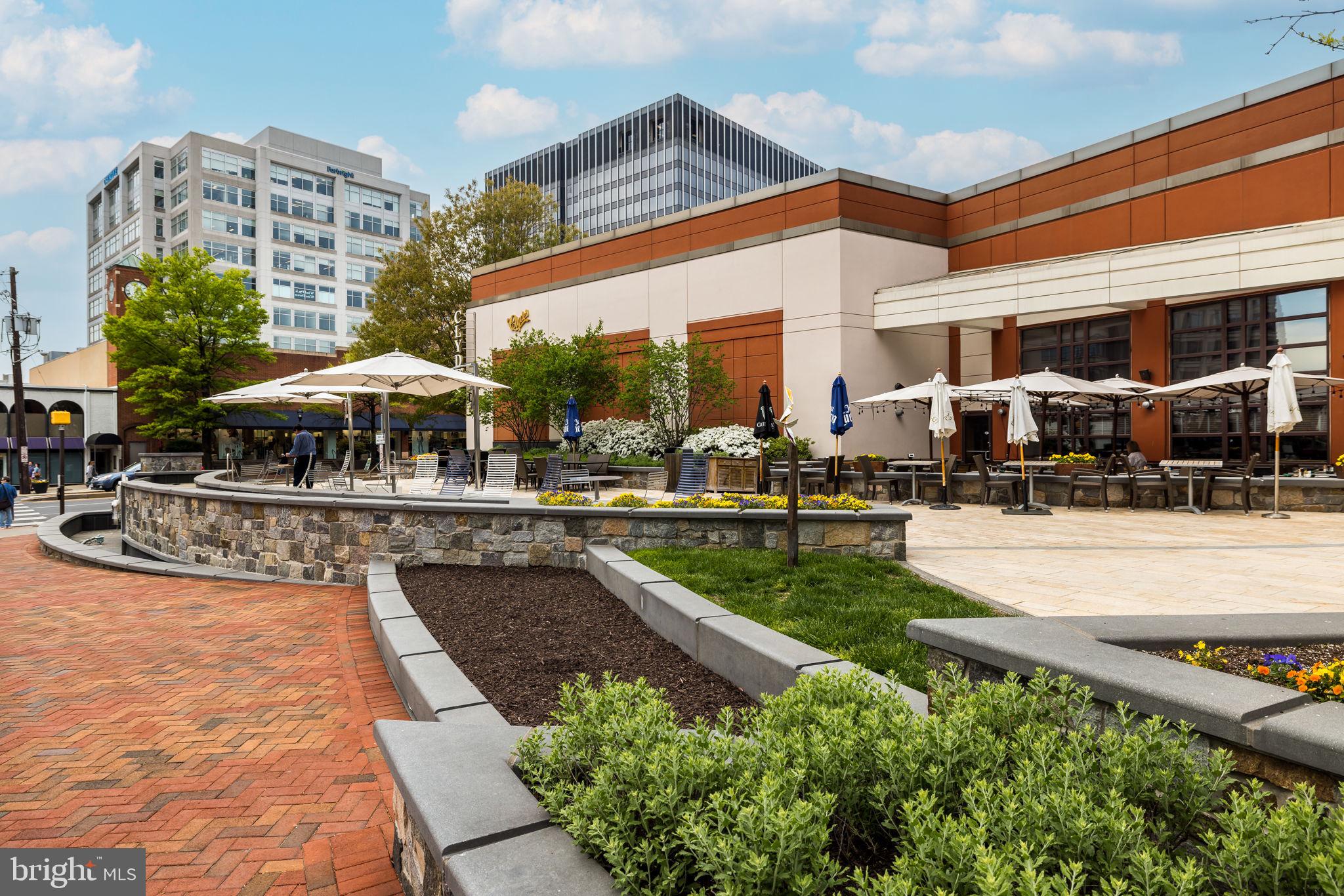 GLEN COVE - Residential