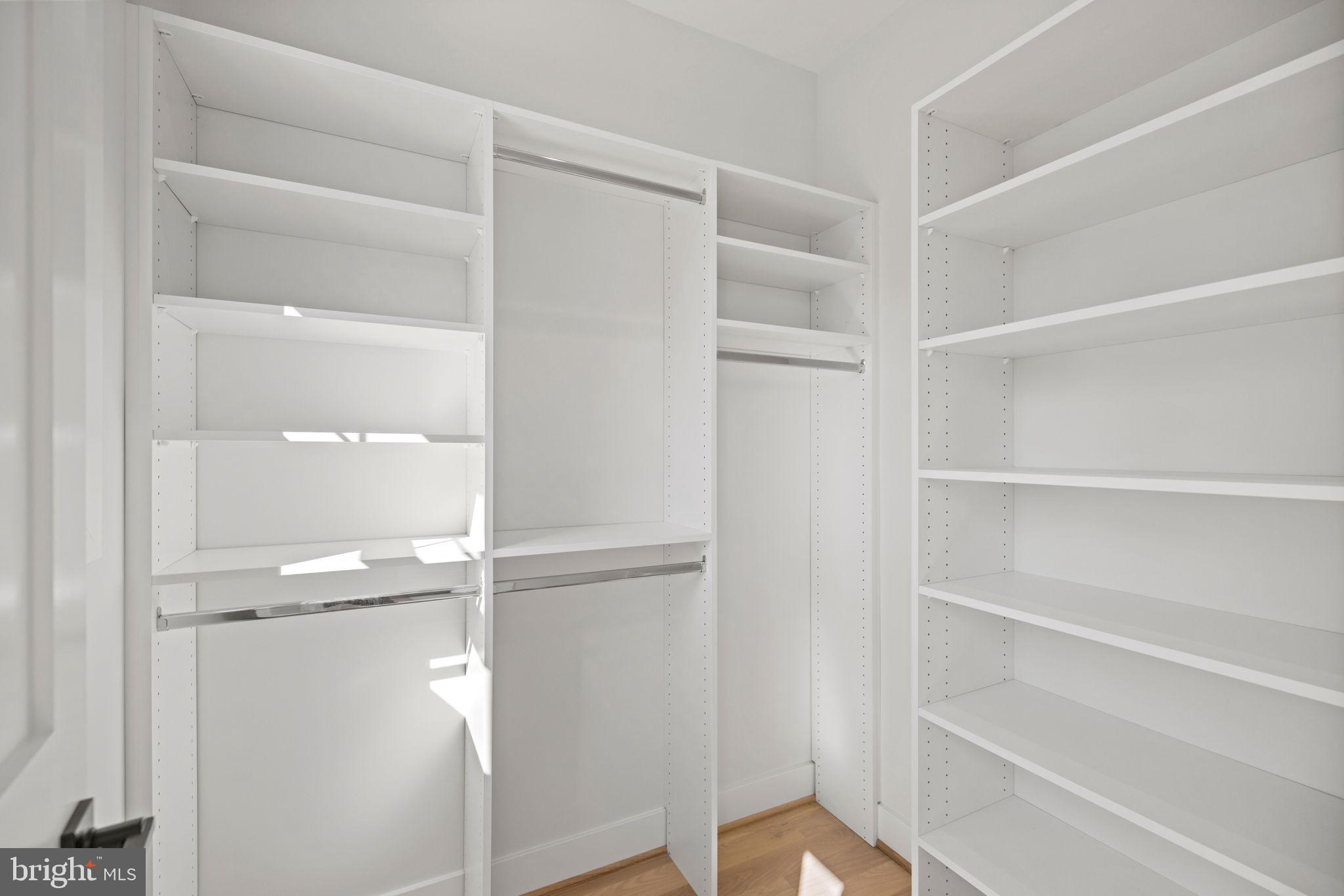 GLEN COVE - Residential