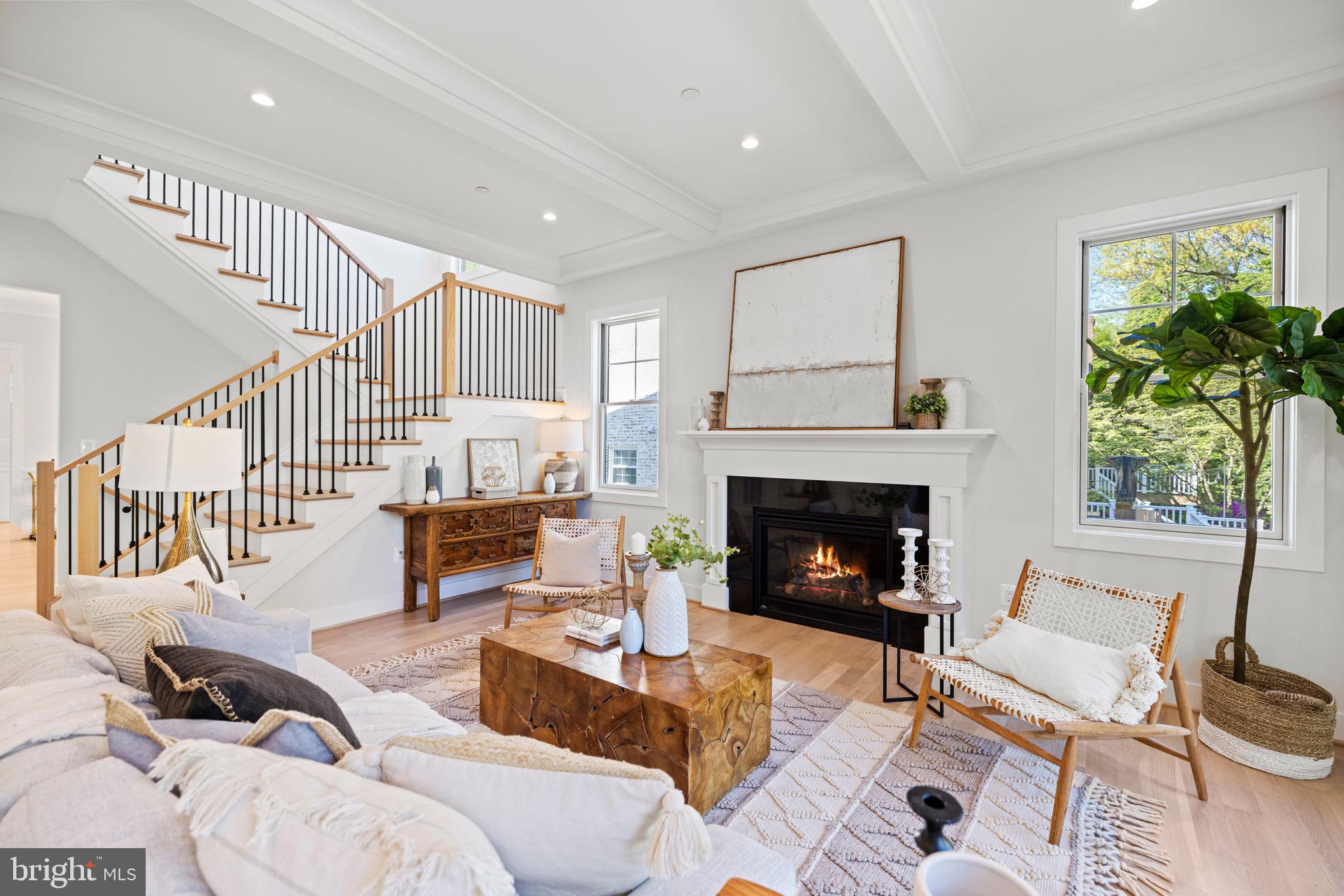 GLEN COVE - Residential