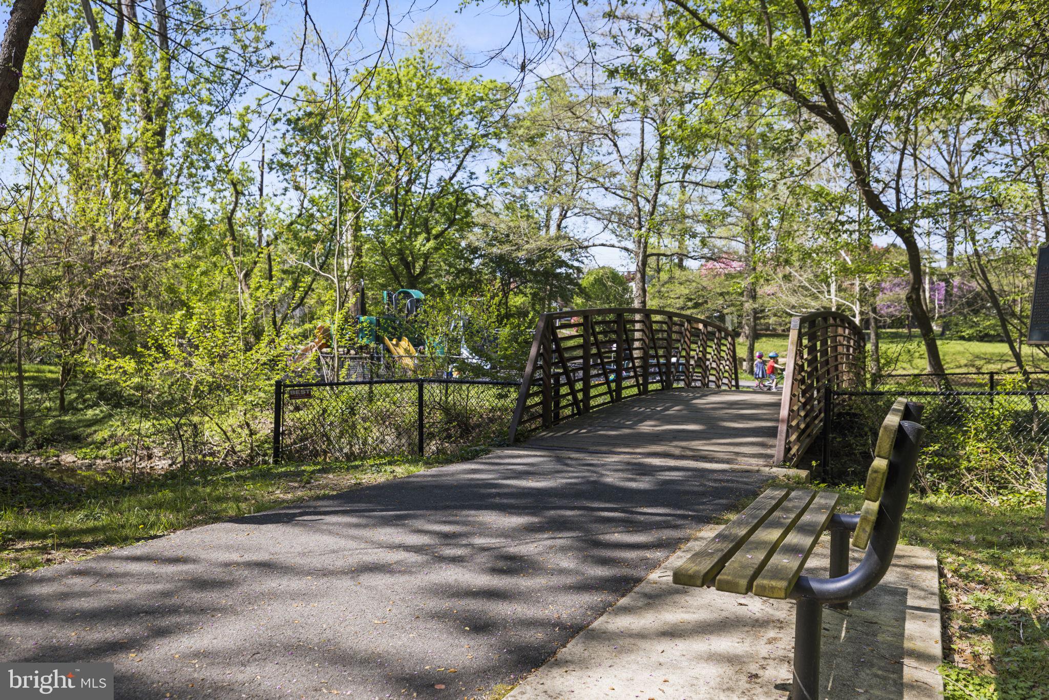 GLEN COVE - Residential