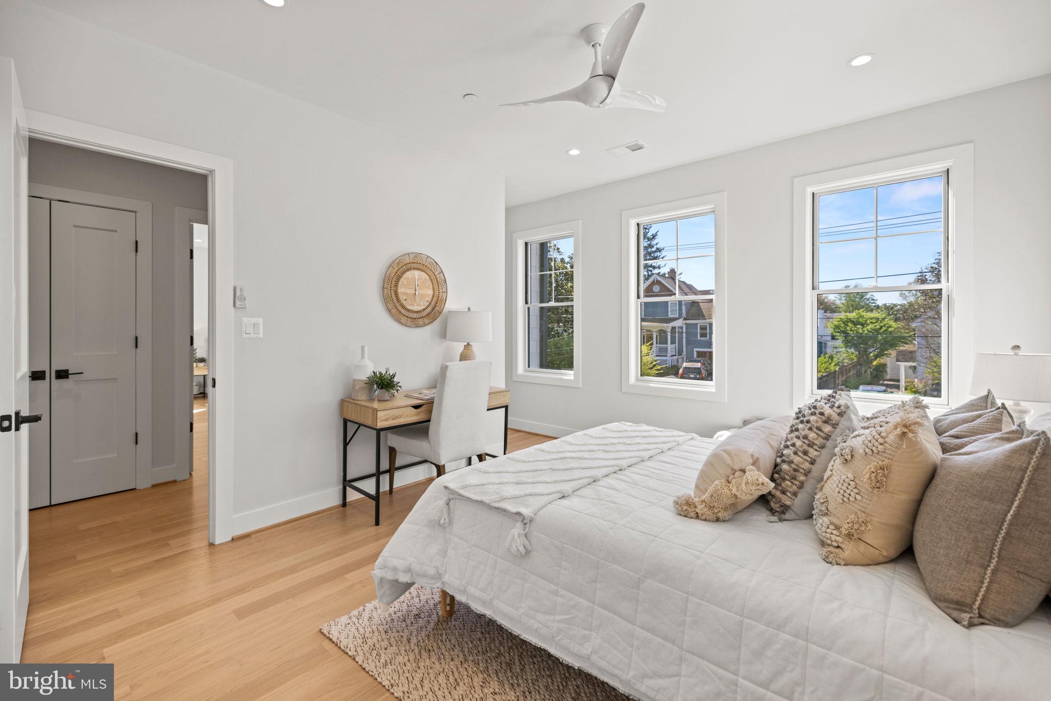 GLEN COVE - Residential