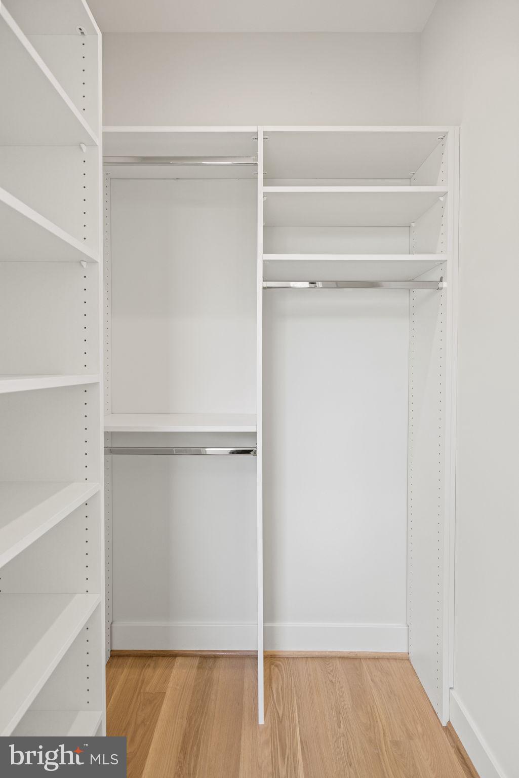 GLEN COVE - Residential