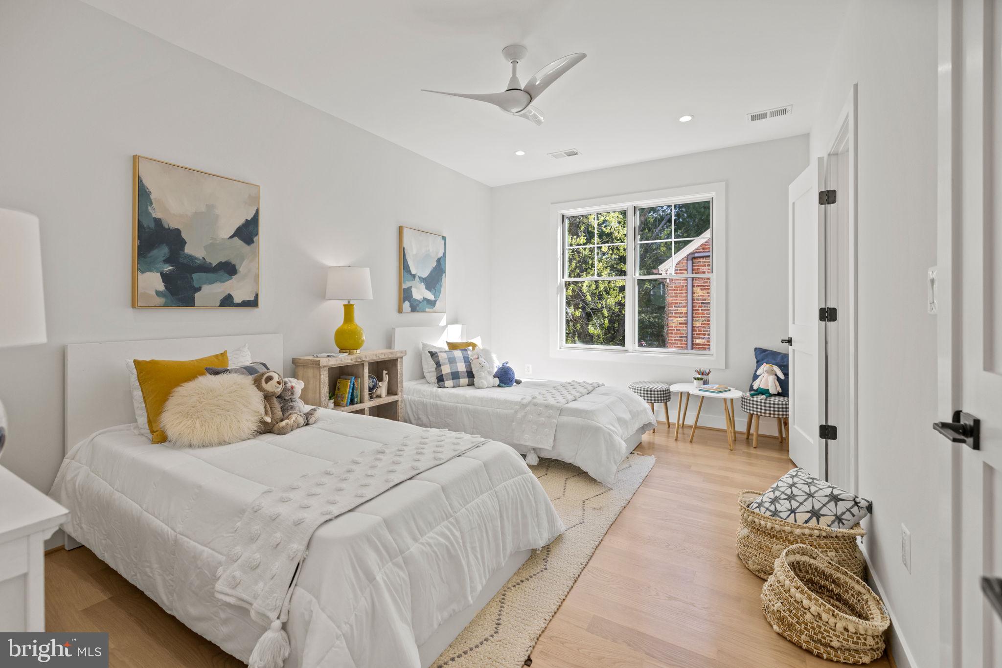 GLEN COVE - Residential