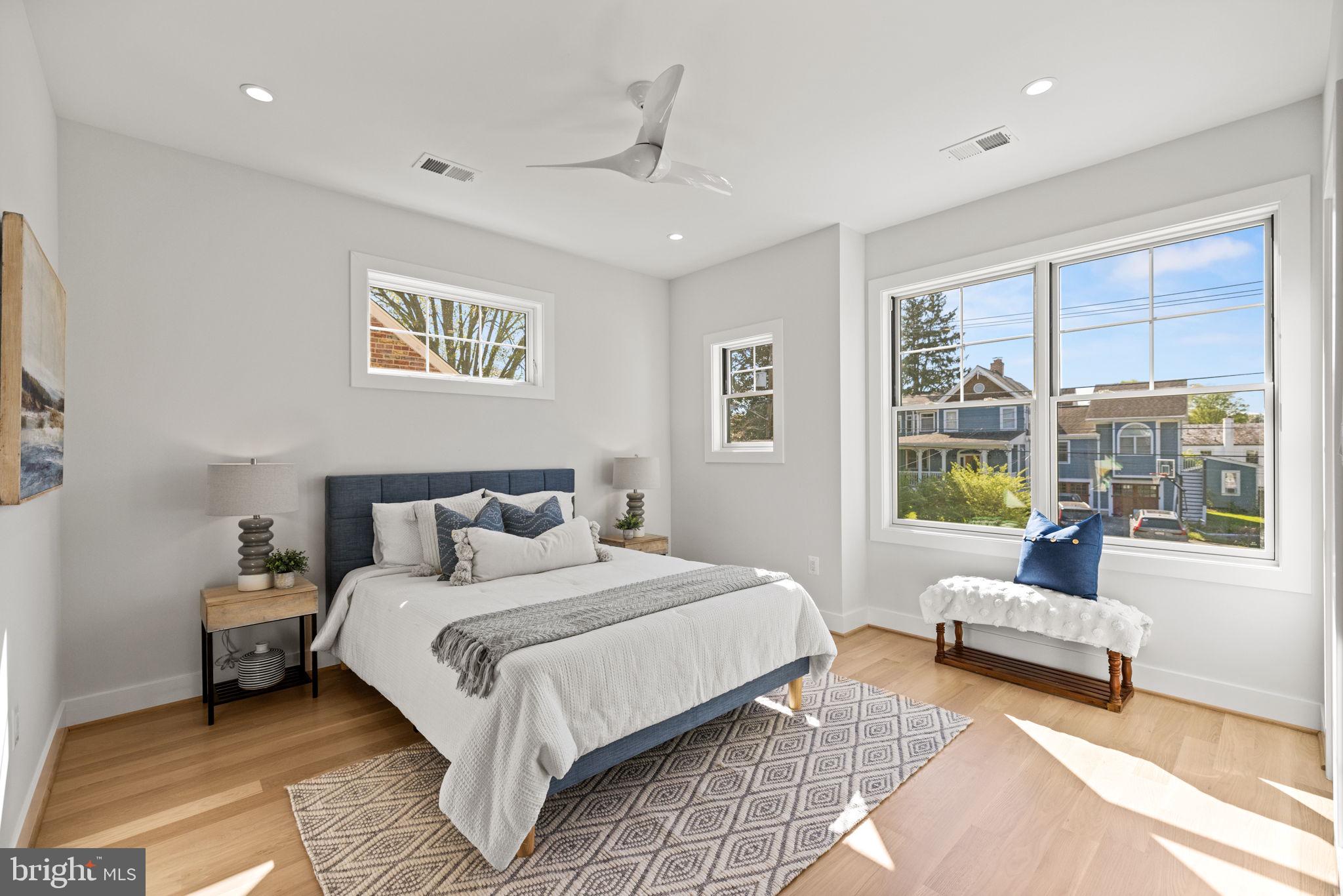 GLEN COVE - Residential