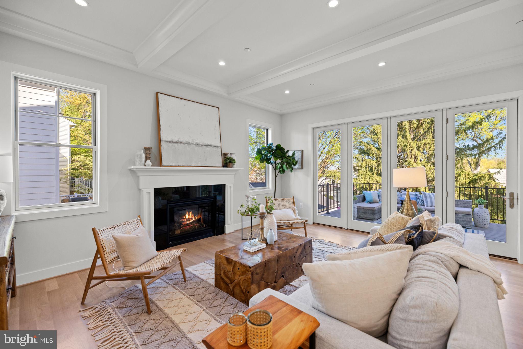 GLEN COVE - Residential