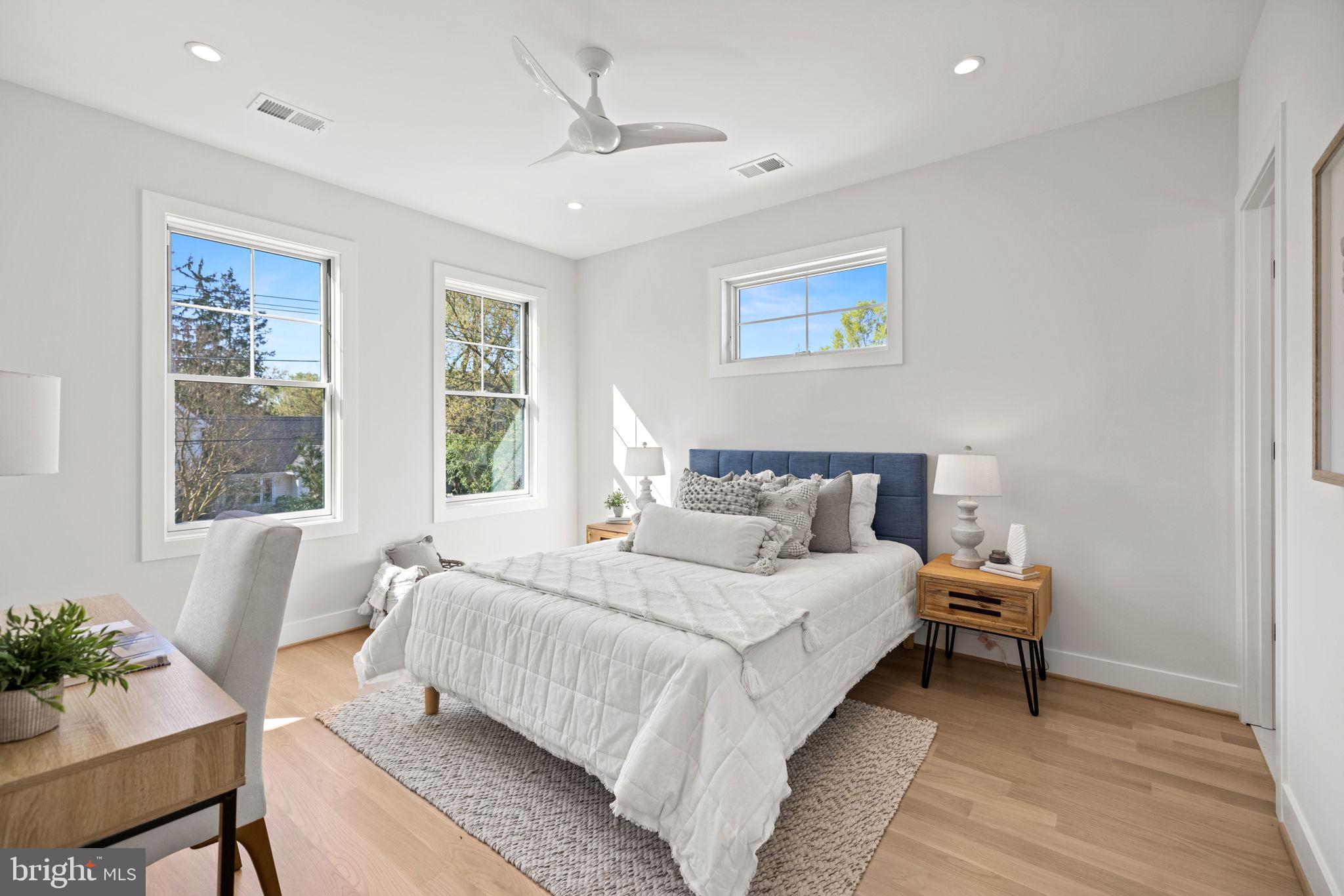 GLEN COVE - Residential