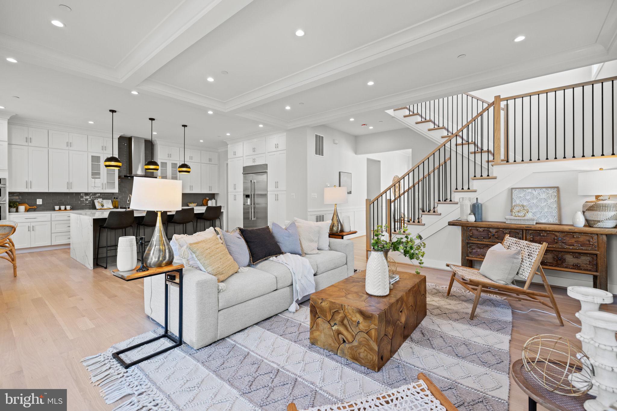 GLEN COVE - Residential