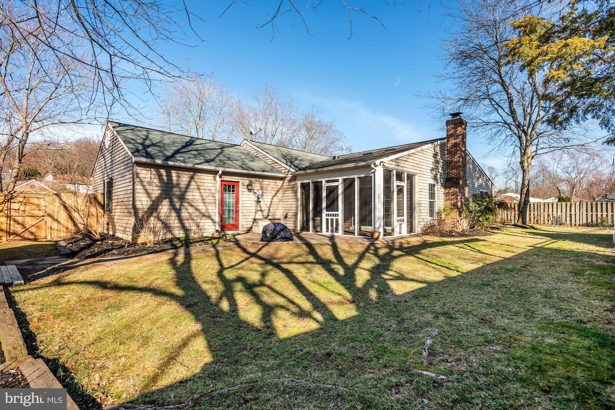 STONEYBROOKE - Residential