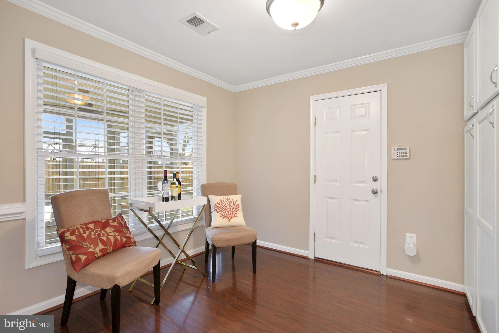 STONEYBROOKE - Residential