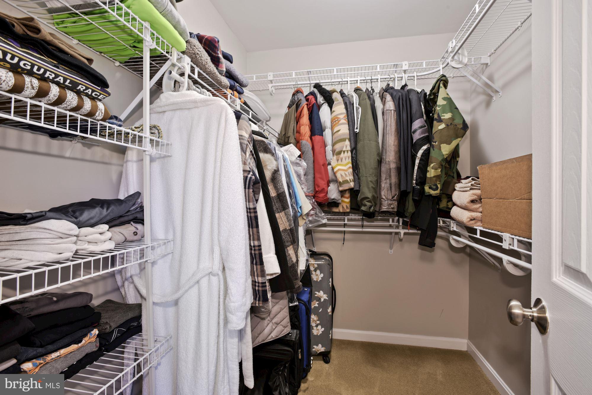 STONEYBROOKE - Residential