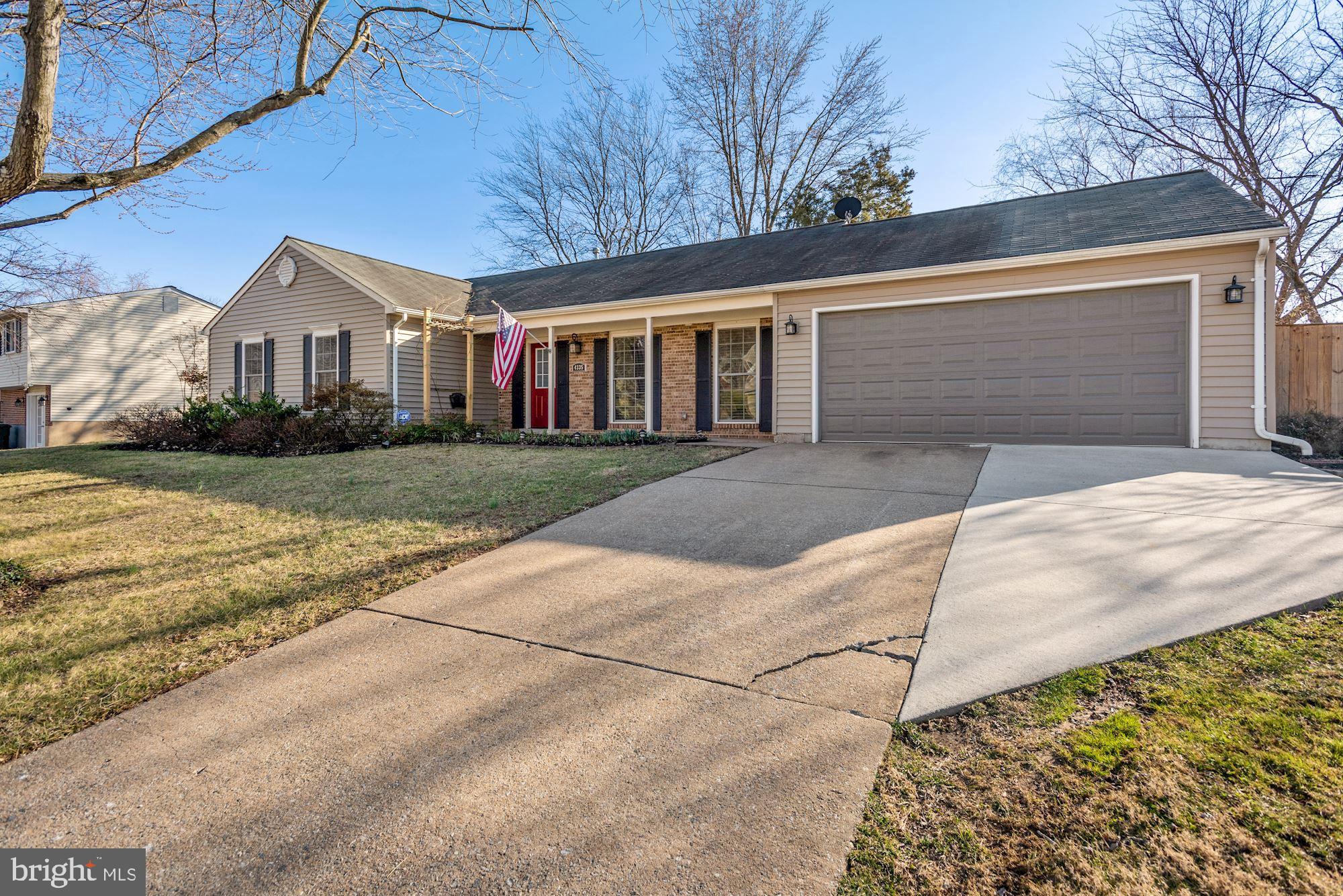 STONEYBROOKE - Residential