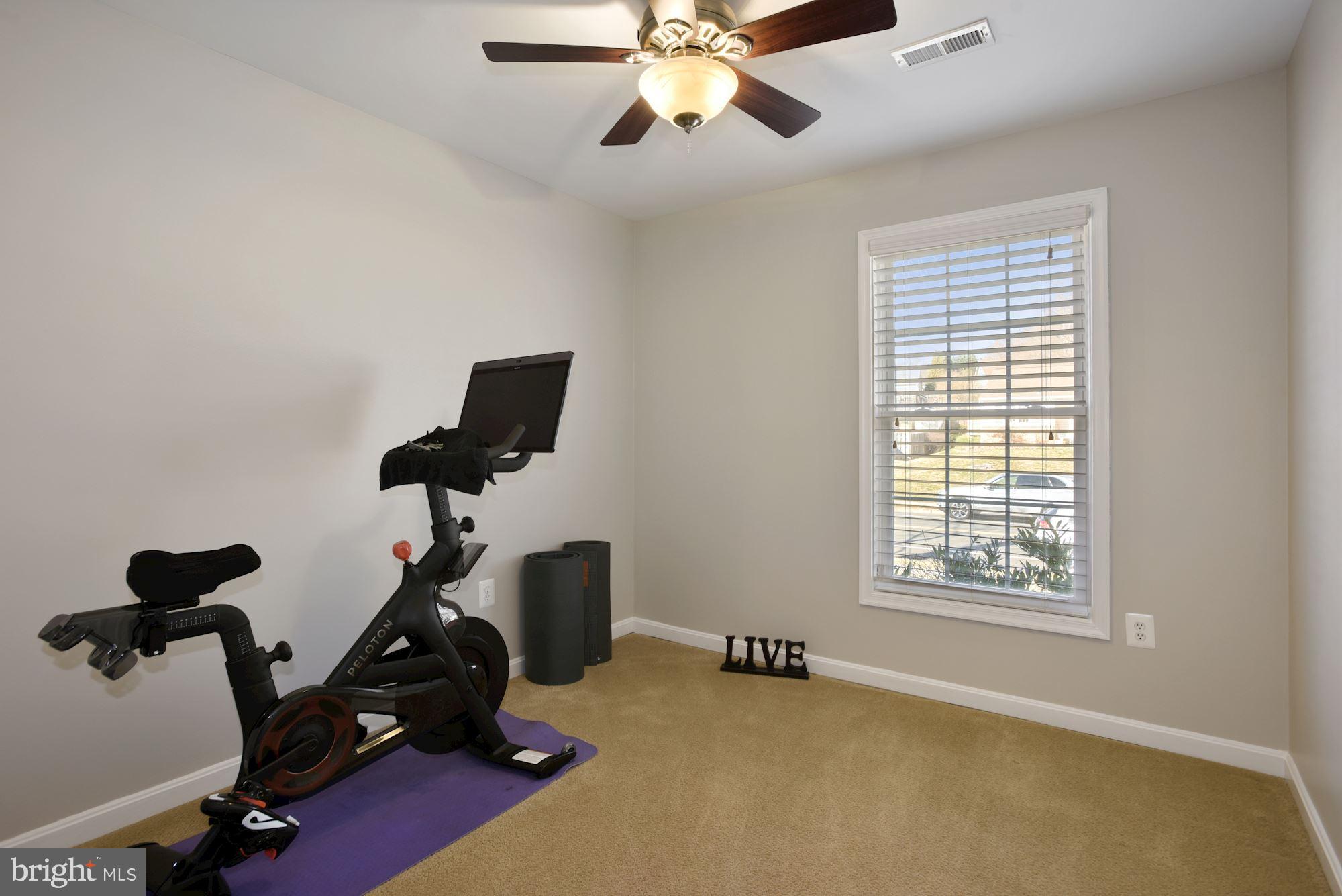 STONEYBROOKE - Residential