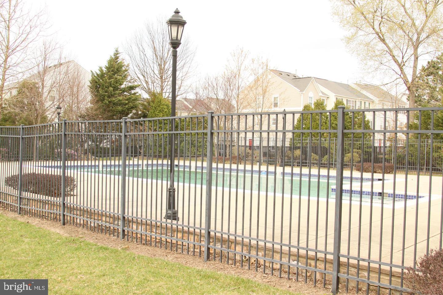 PARKSIDE AT DULLES - Residential